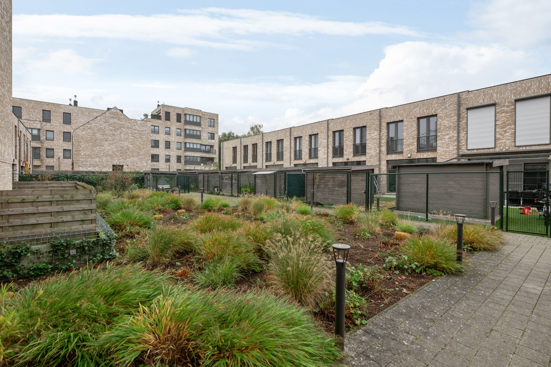 Recente, energiezuinige woning met tuin op toplocatie foto 17