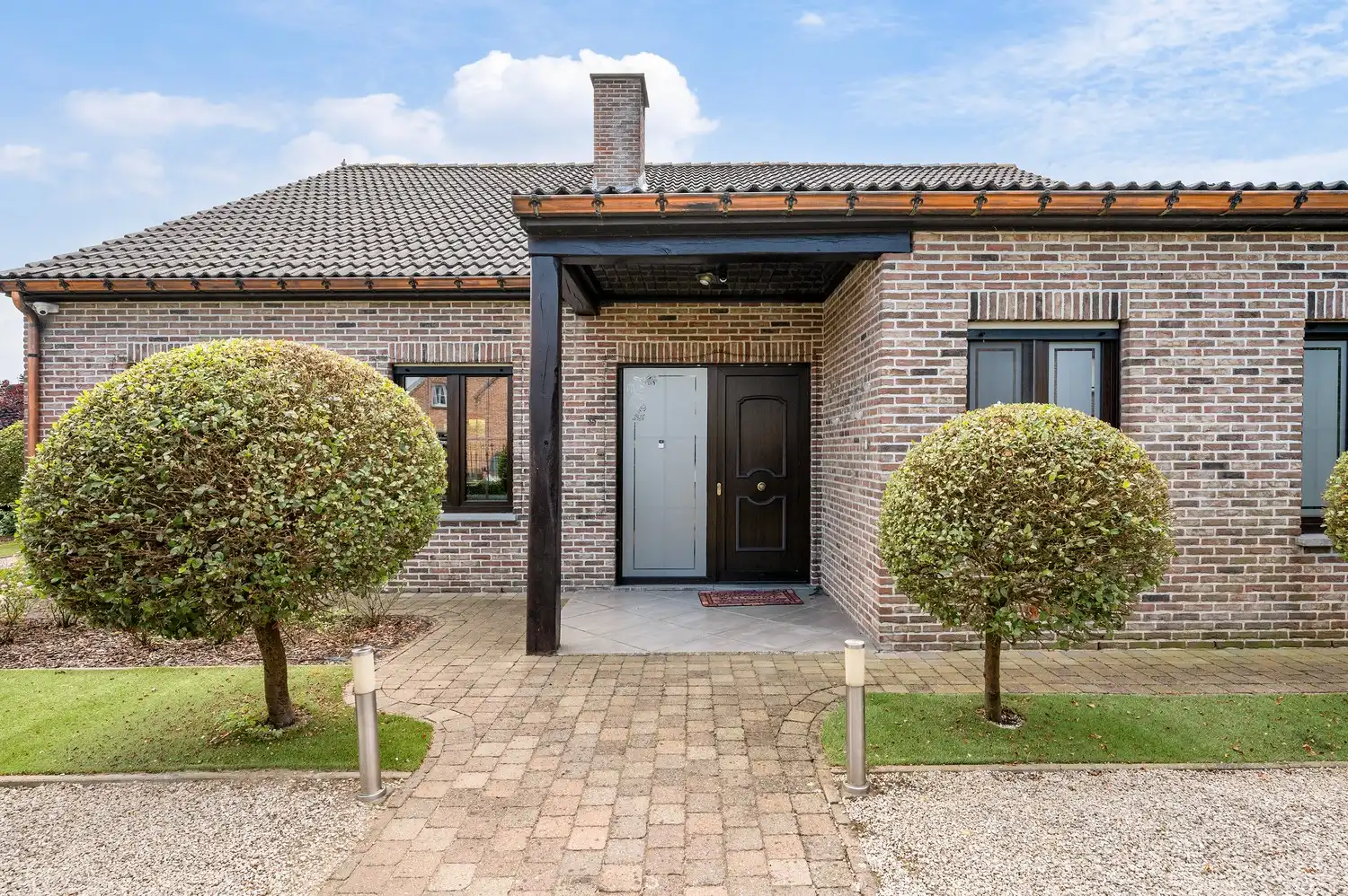 Landhuis met zwembad en 2 tot 4 slaapkamers foto 2