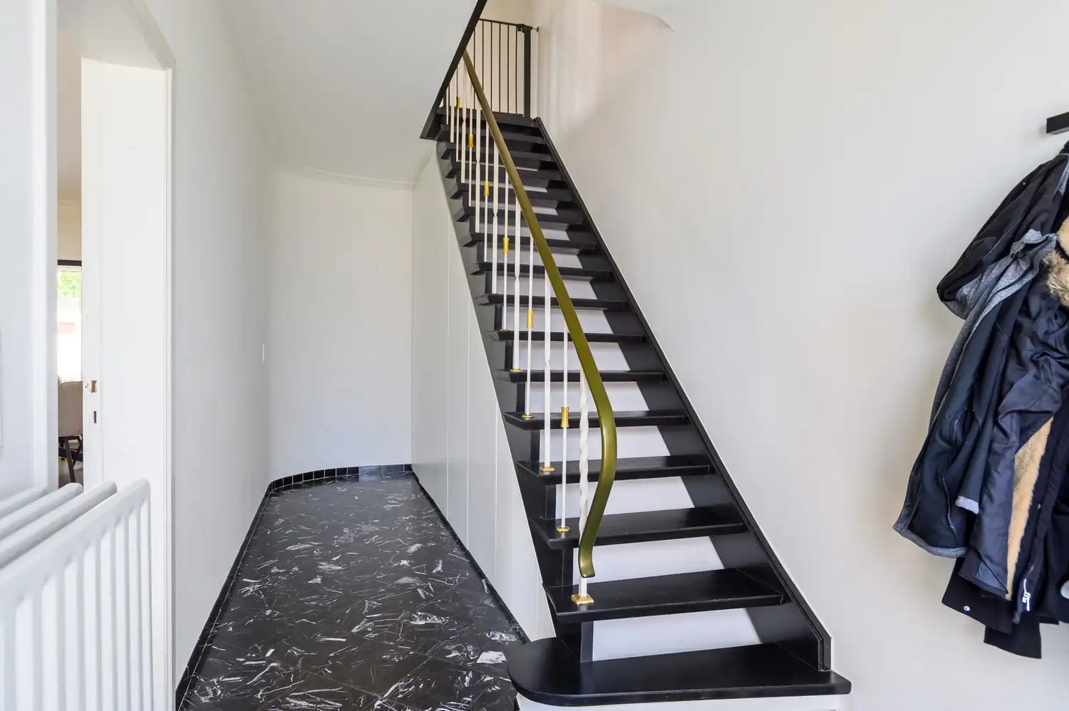 Charmante instapklare woning met 4 slaapkamers te Brasschaat foto 2