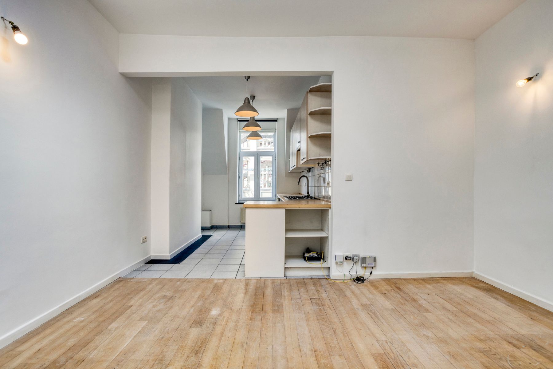 Charmante studio in hartje Brussel te koop foto 5