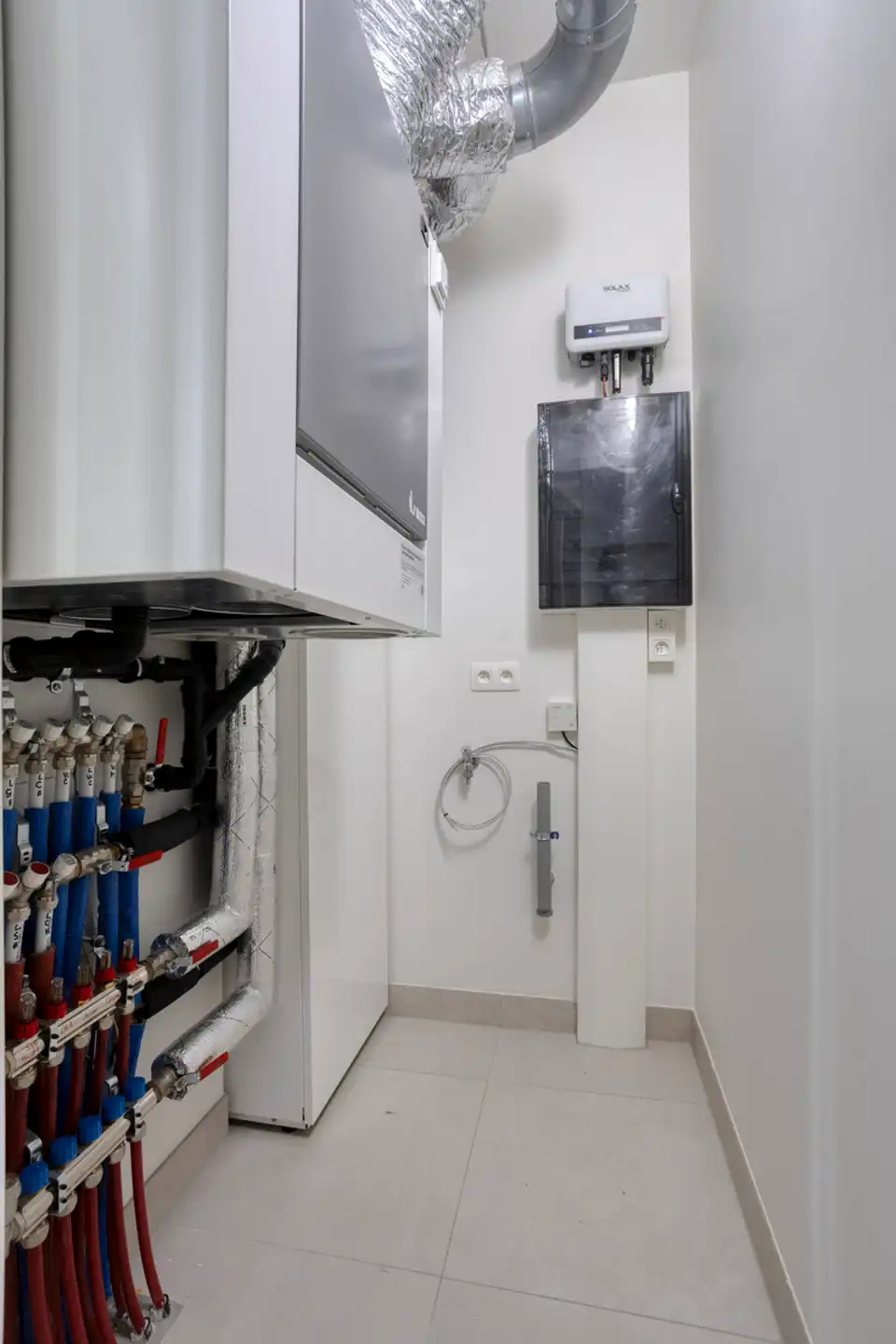 Nieuw appartement met 2 slaapkamers in een ideale omgeving foto 20
