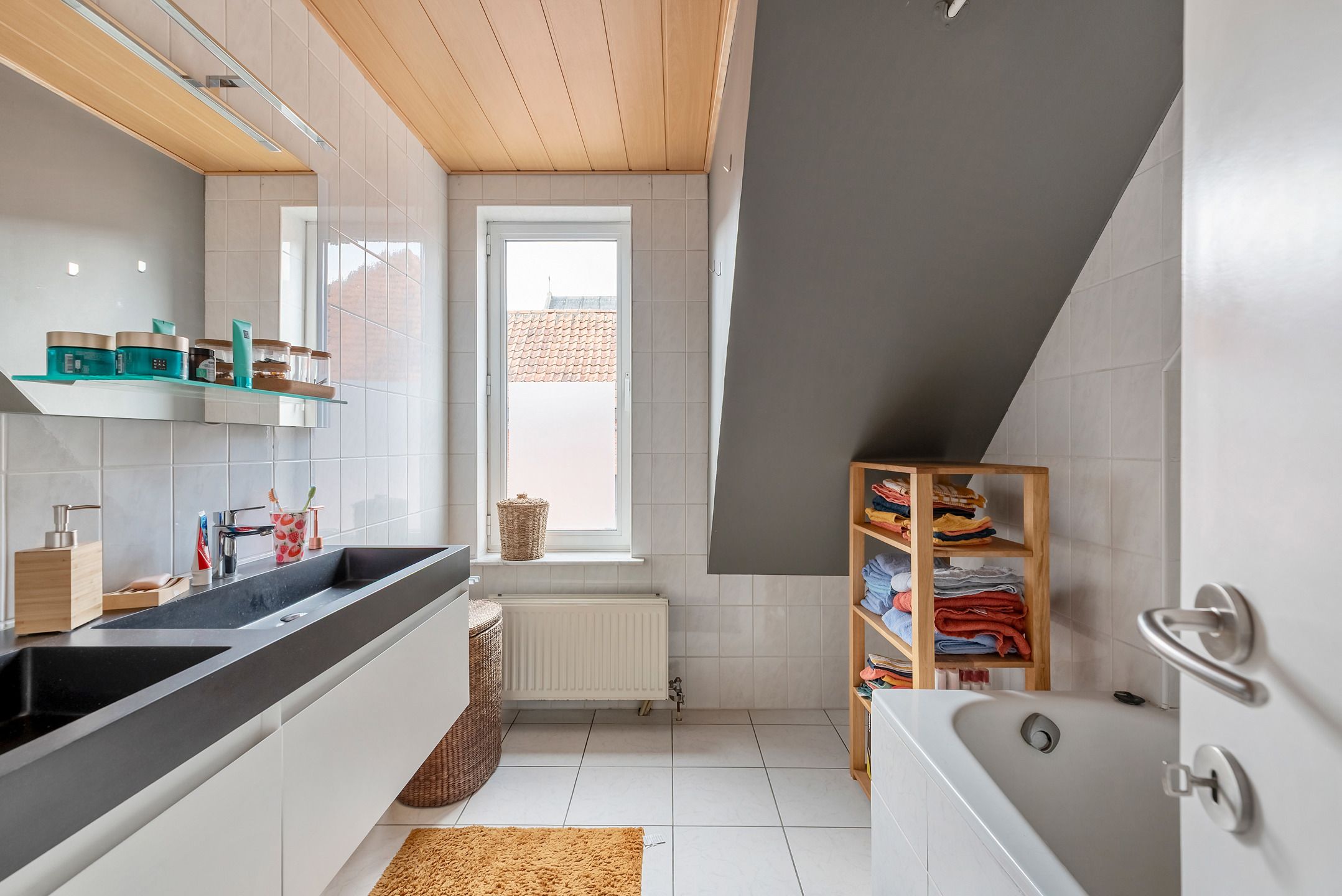 Instapklaar appartement van ca. 155 m² met 3 slks ! foto 16