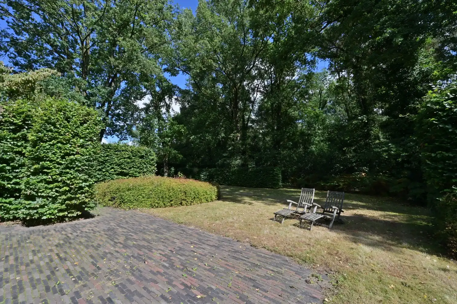 Royale woning van maar liefst 400 m² met ruime praktijk in een groene, bereikbare omgeving te Zutendaal foto 35