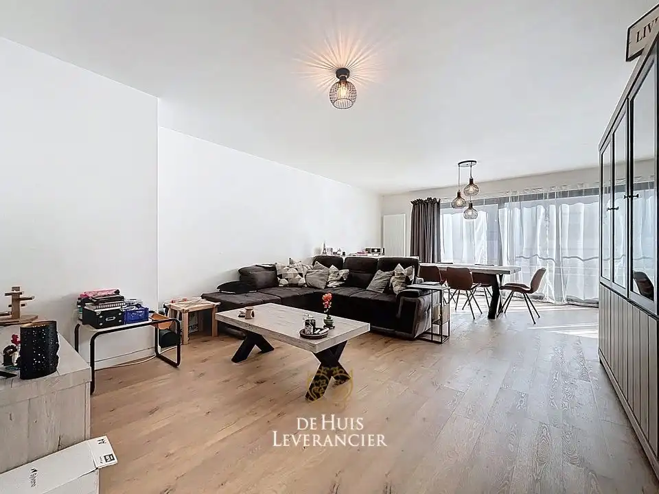 Groot appartement met 2 slpks en staanplaats te koop in centrum Kontich foto 23