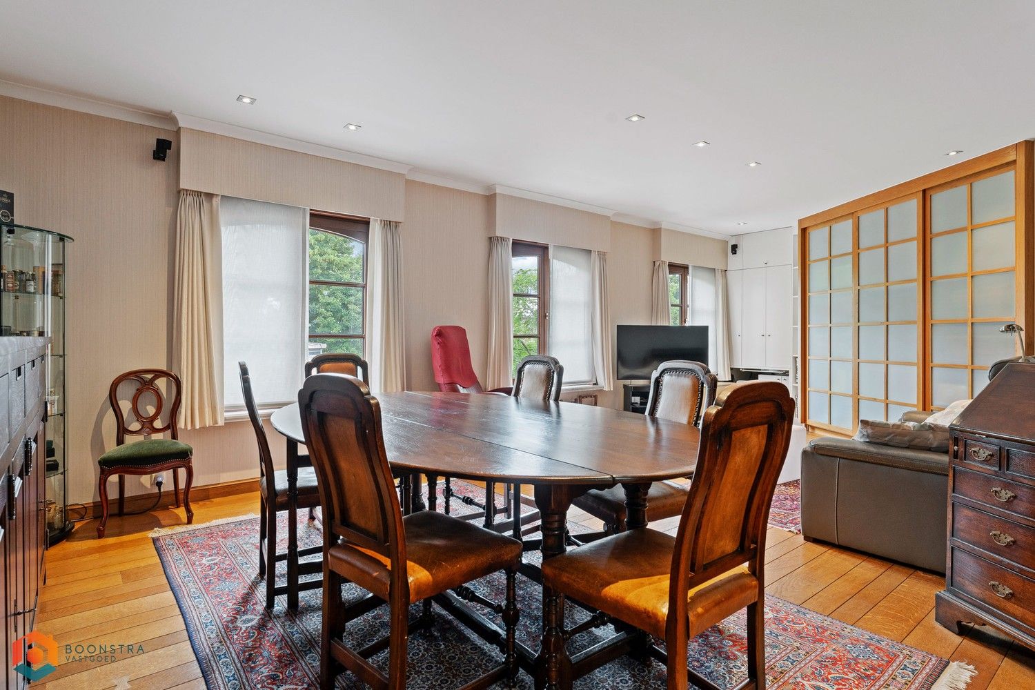 Ruime woonst met praktijkruimte te Boom foto 5