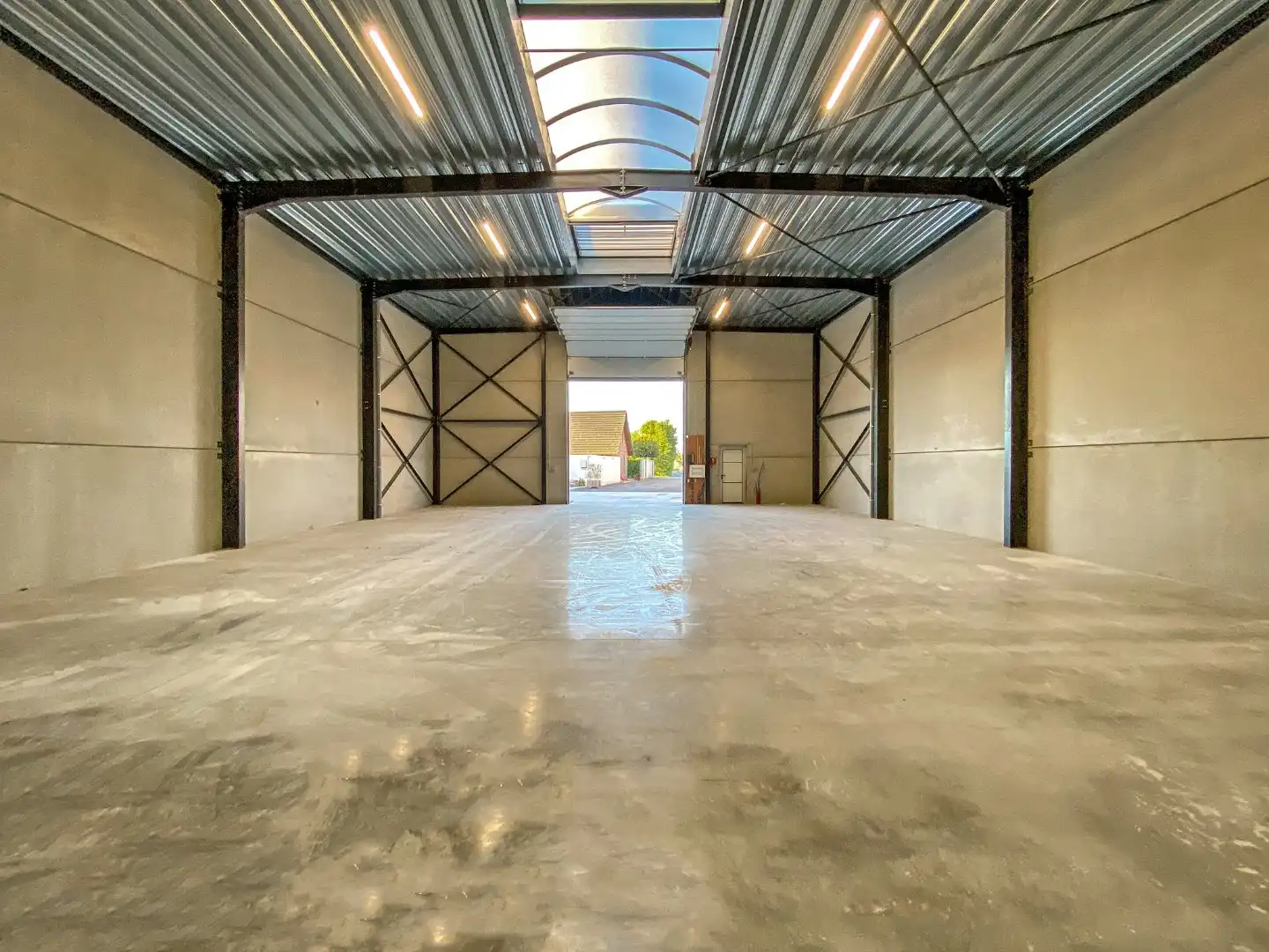 Geïsoleerde nieuwbouwloods 9G (loods 2) (290m²) te huur op een industrie- ambachtzone te Vleteren foto 3