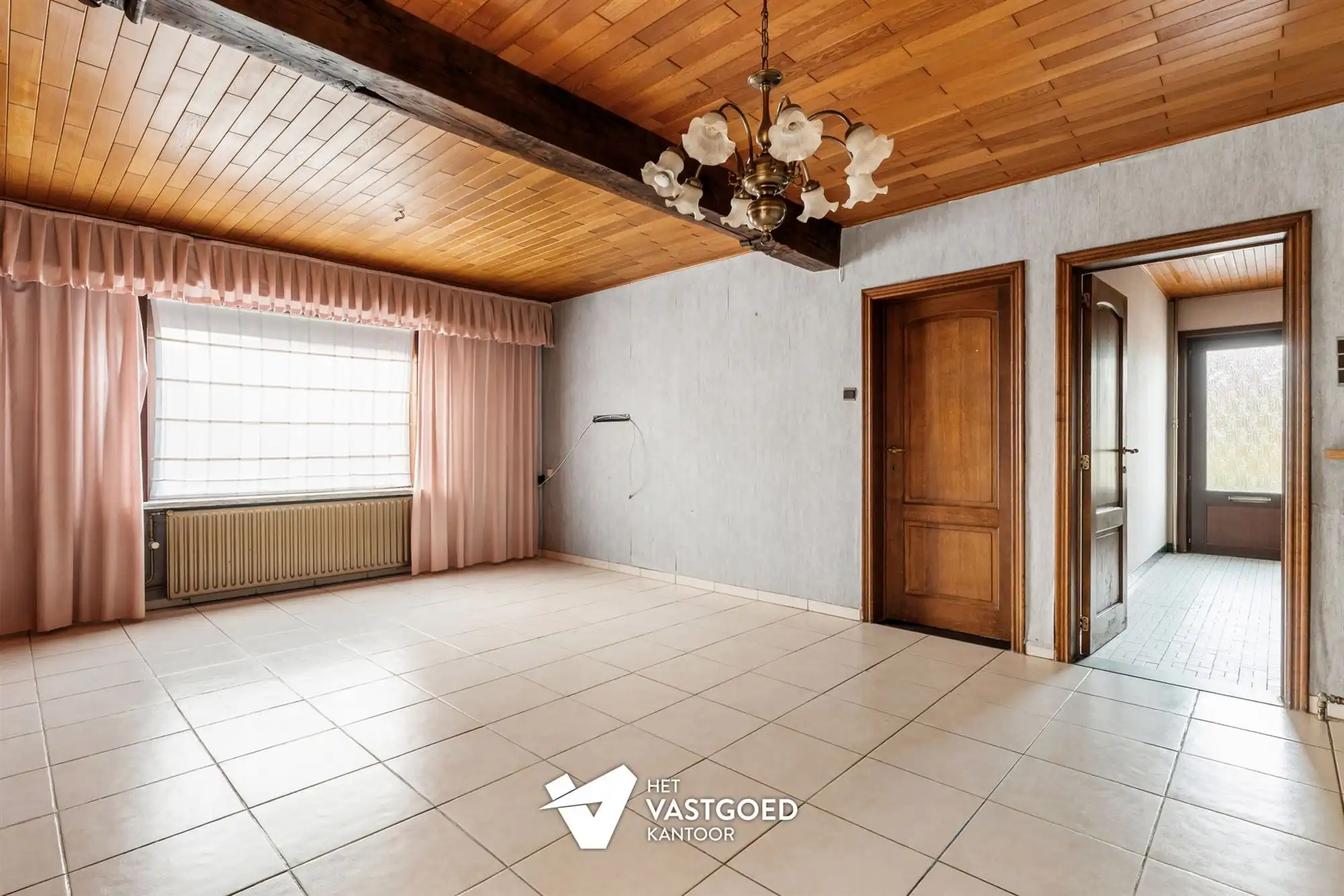 RUIME WONING MET 4 SLAAPKAMERS VLAK BIJ BERINGEN CENTRUM foto 2
