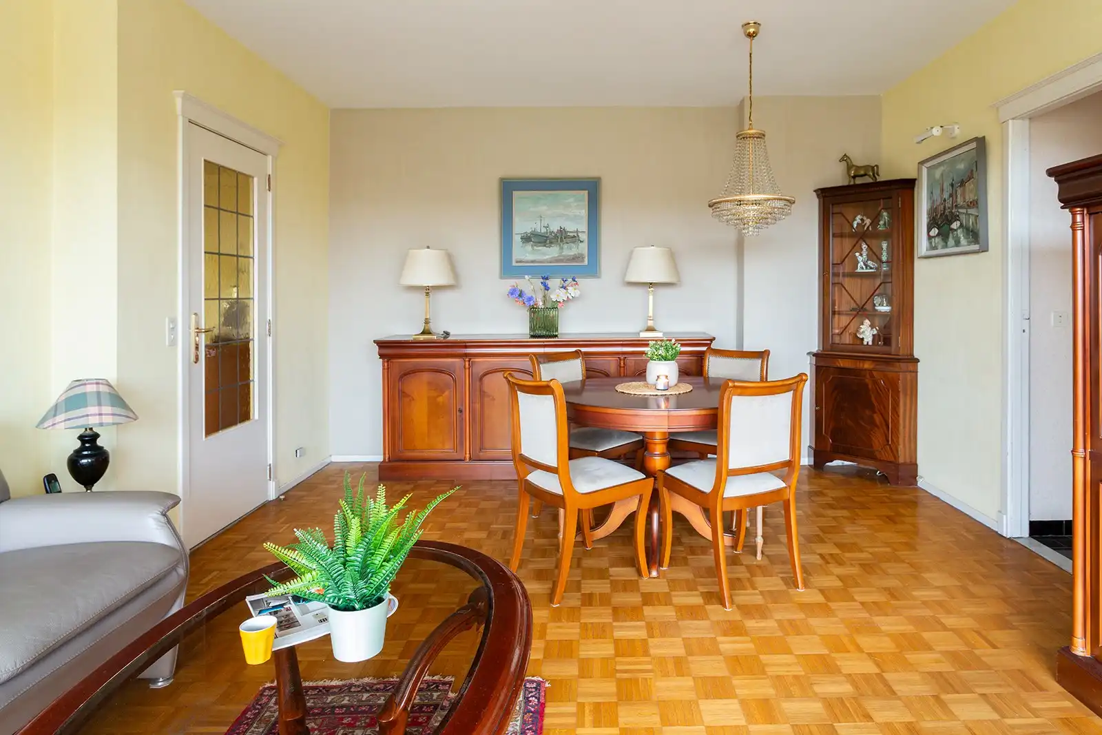 Lichtrijk appartement met 2 slaapkamers foto 2