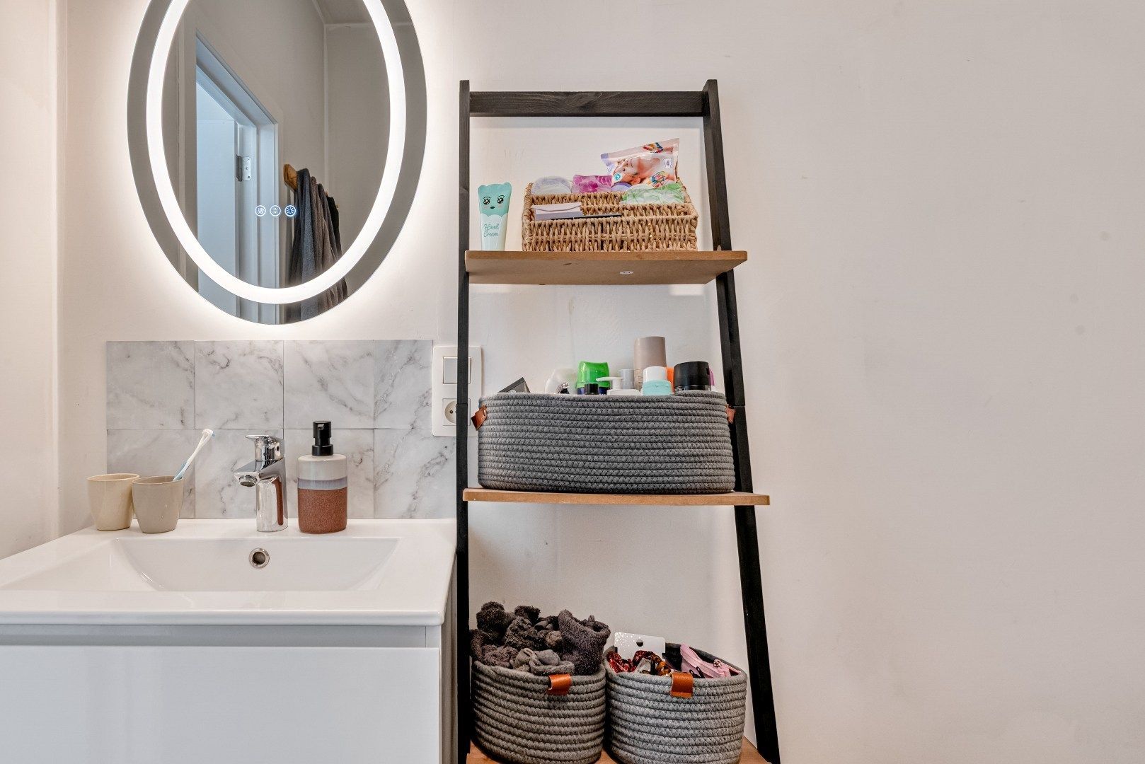 Prachtige, instapklare woning, in rustige buurt van Heusden. foto 10