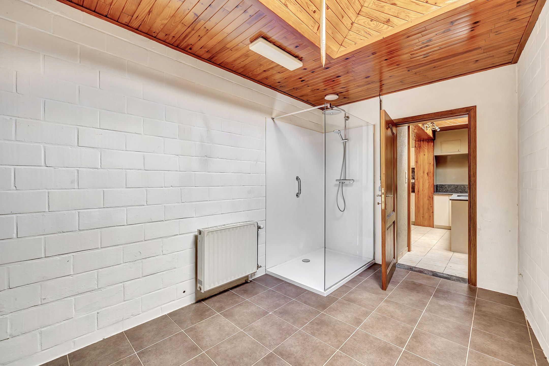 Te renoveren halfopen bebouwing met 2 slaapkamers  foto 11