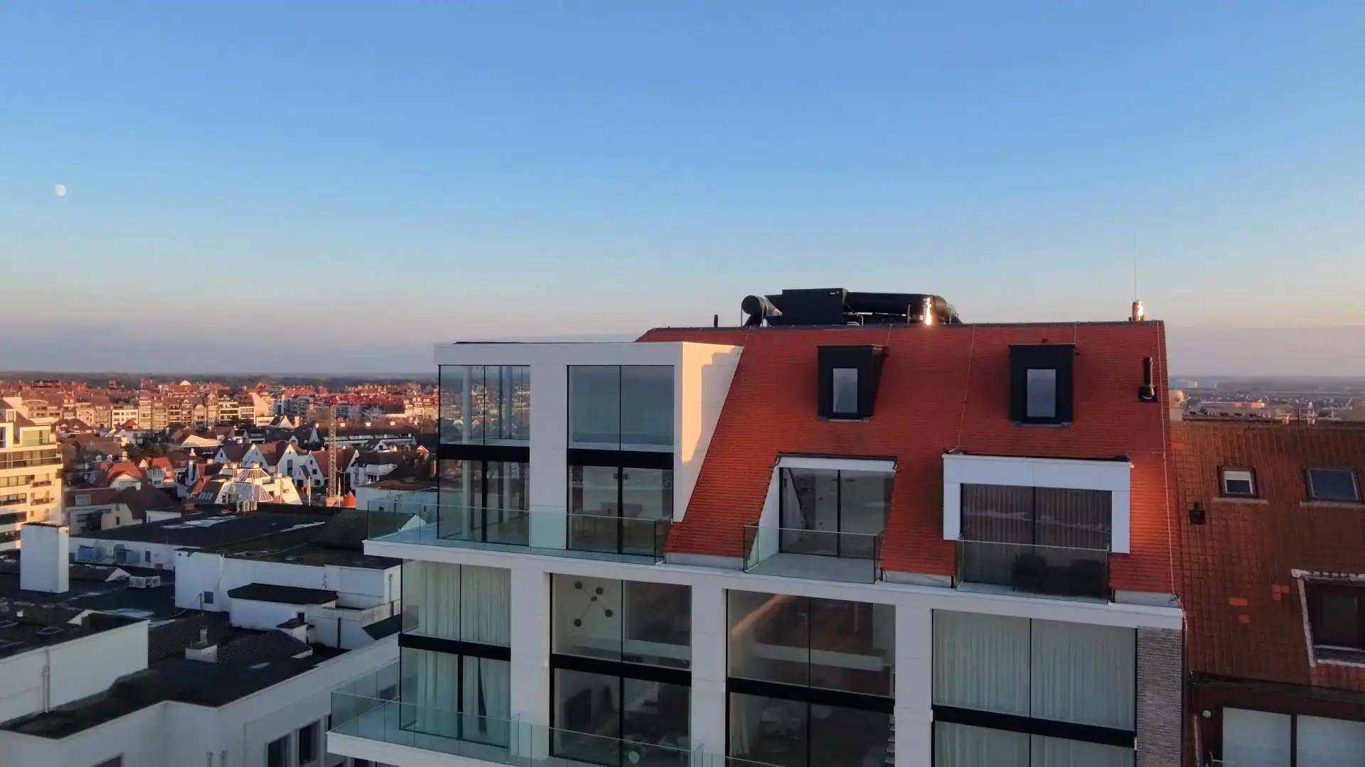Exclusieve hoekduplex van 427 m² met frontaal zeezicht foto 28