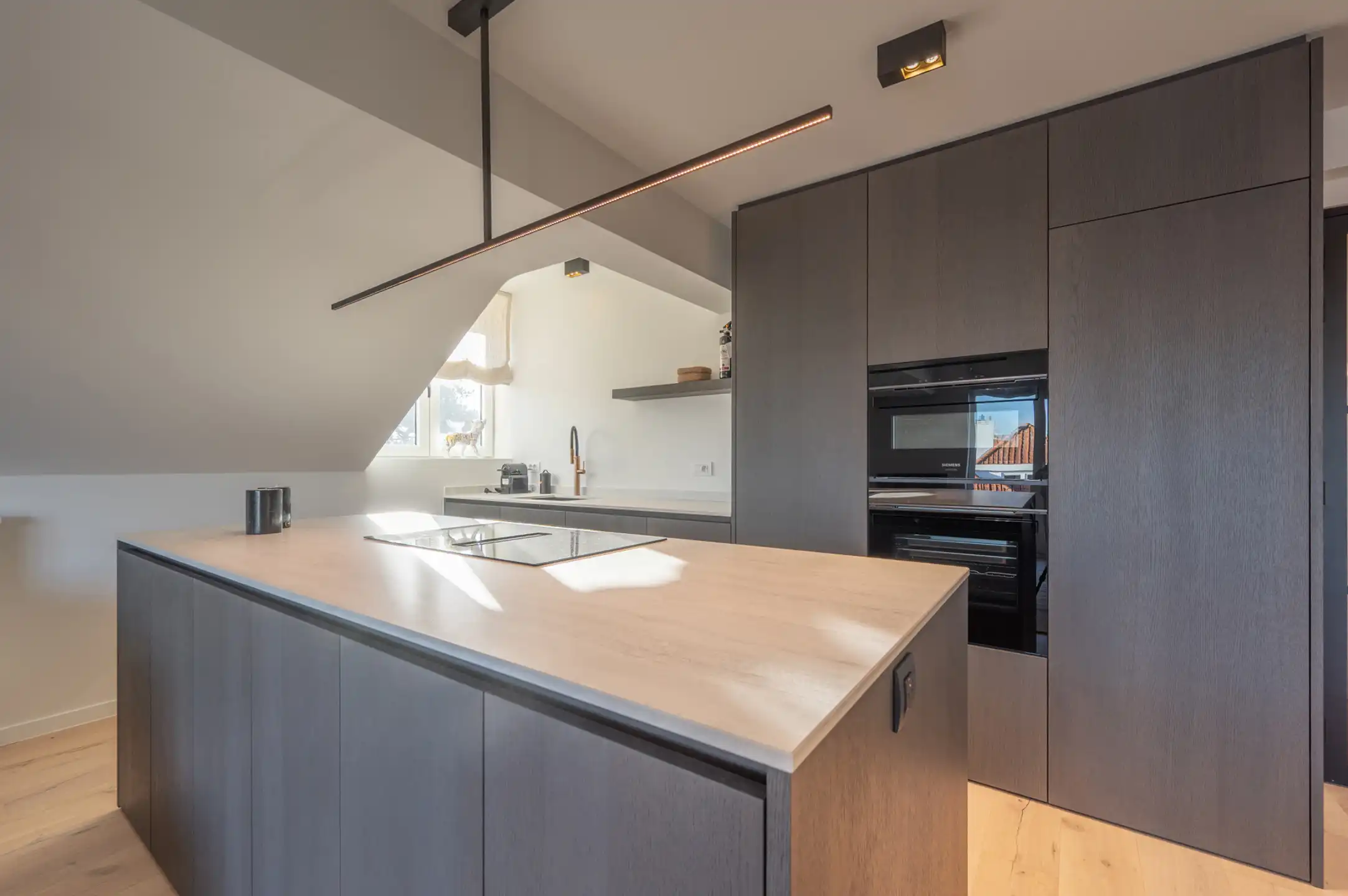 Gerenoveerd appartement in charmante residentie in het Zoute foto 8