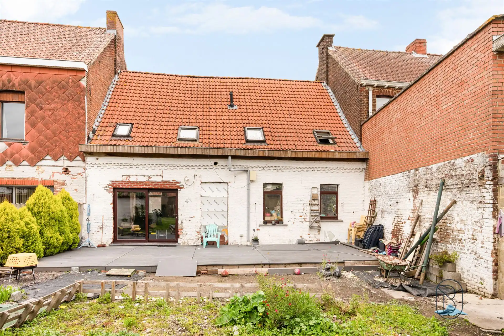 Ruime woning met 5 slaapkamers en tuin in Anserœul foto 2