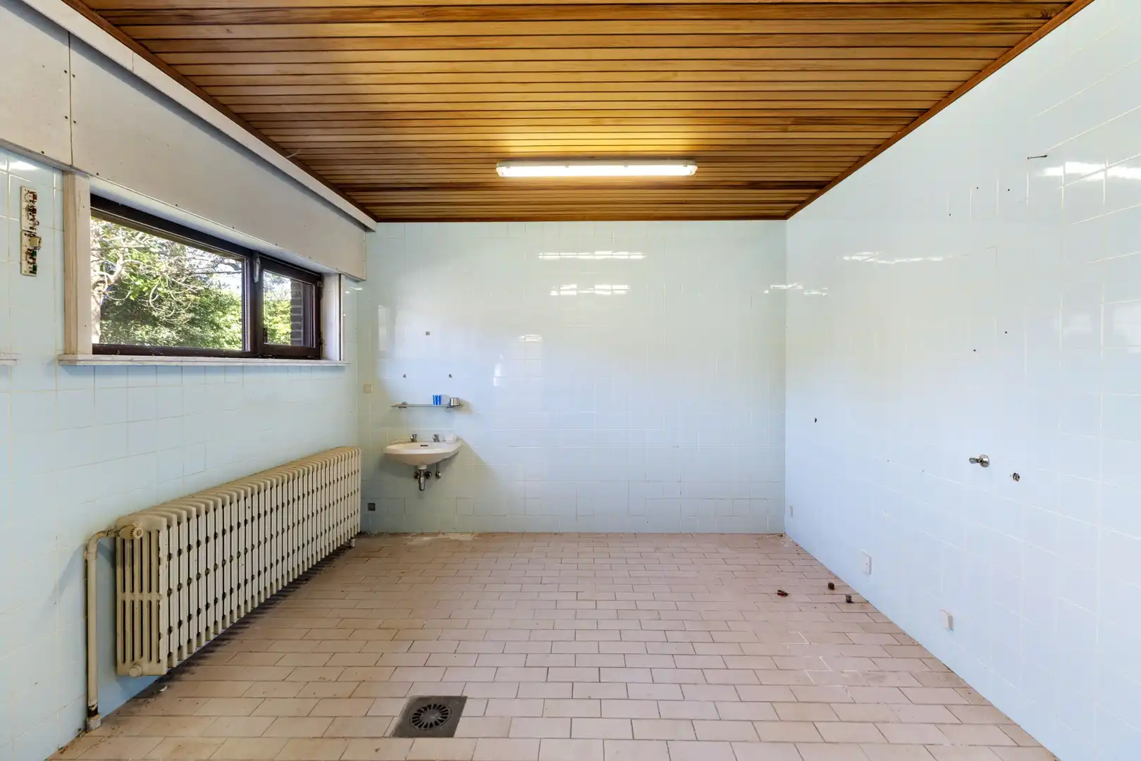 Ruime gezinswoning met 6 slaapkamers foto 30