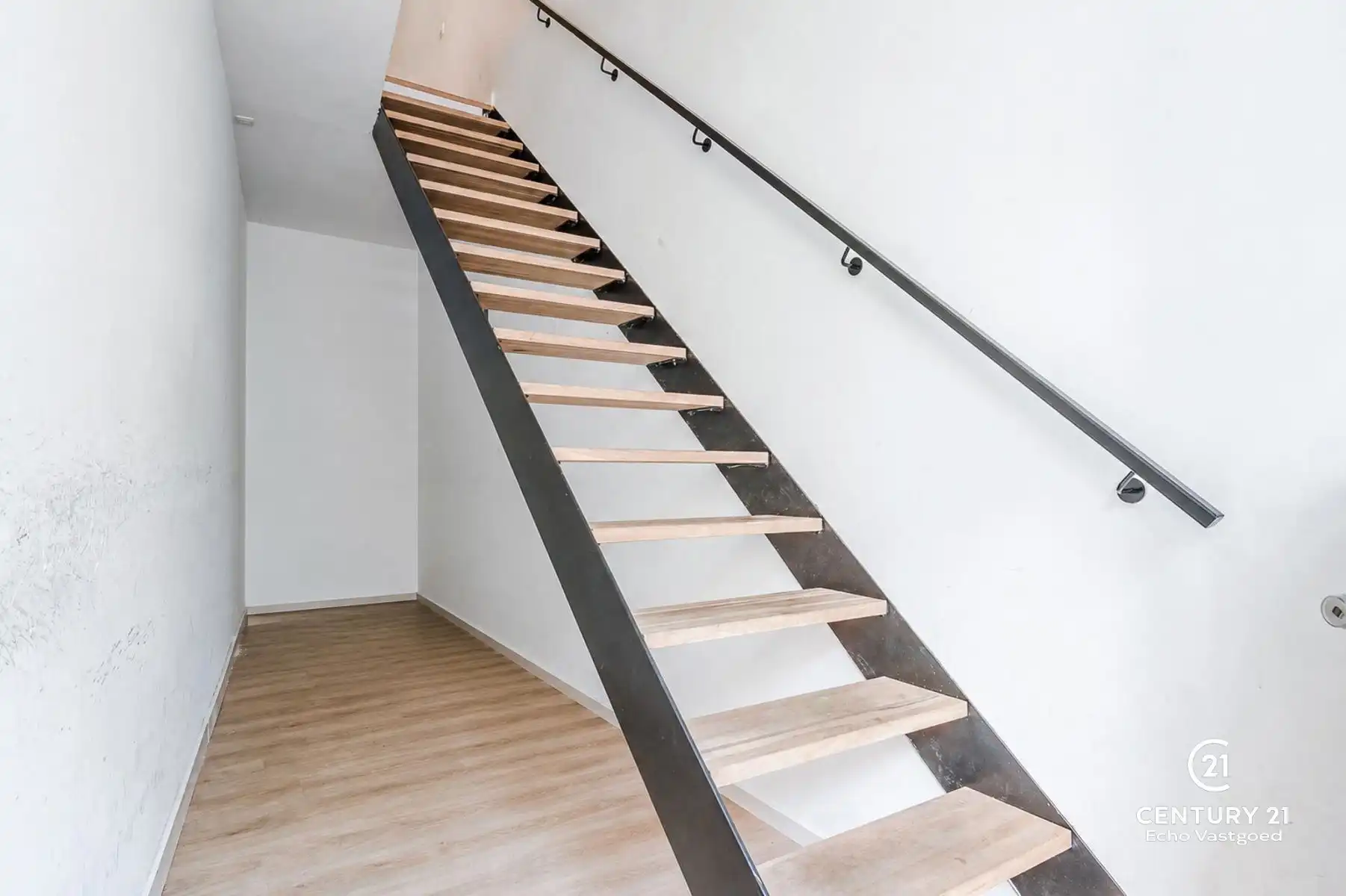 Exclusief gerenoveerd triplexappartement in hartje Turnhout foto 2