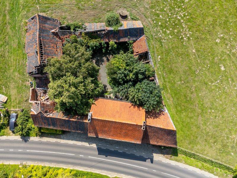 Te renoveren en te verbouwen authentieke vierkantshoeve uit de 18e eeuw foto 3
