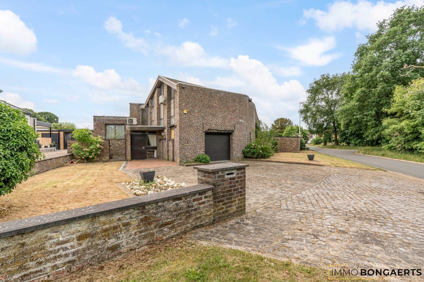 Ruime woning met vier slaapkamers  foto 31