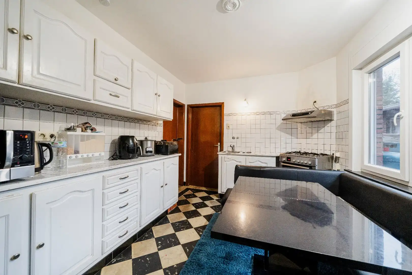  Ruime gezinswoning met polyvalente zij-aanbouw foto 6