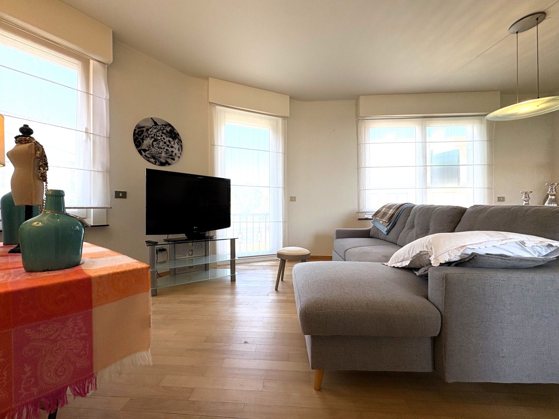 Gezellig appartement met 2 slaapkamers in het centrum van Heestert! foto 3