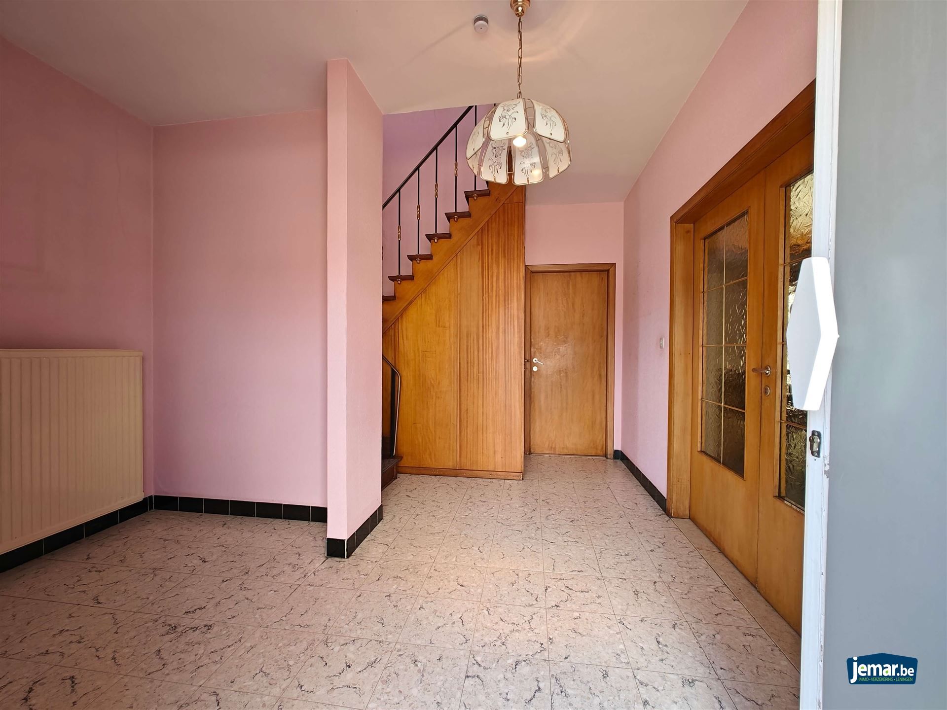 Te renoveren woning met tal van mogelijkheden op een prachtige locatie.  foto 3