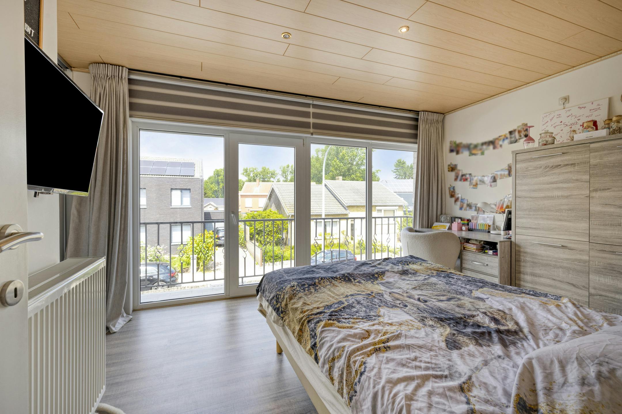 Instapklaar huis met 4 slaapkamers en garage te Assebroek  foto 9