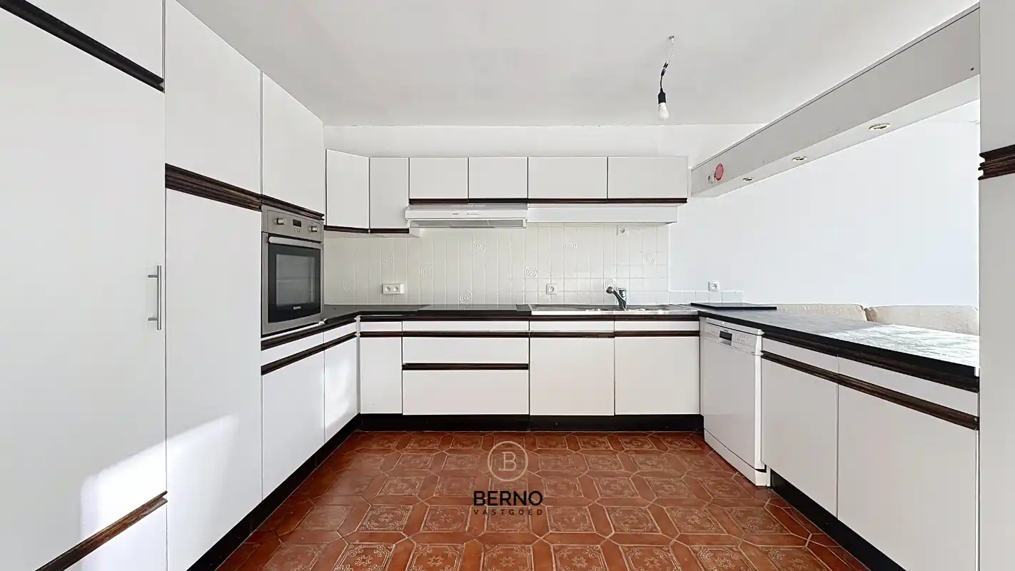 Karaktervolle woning met 5 slaapkamers foto 7