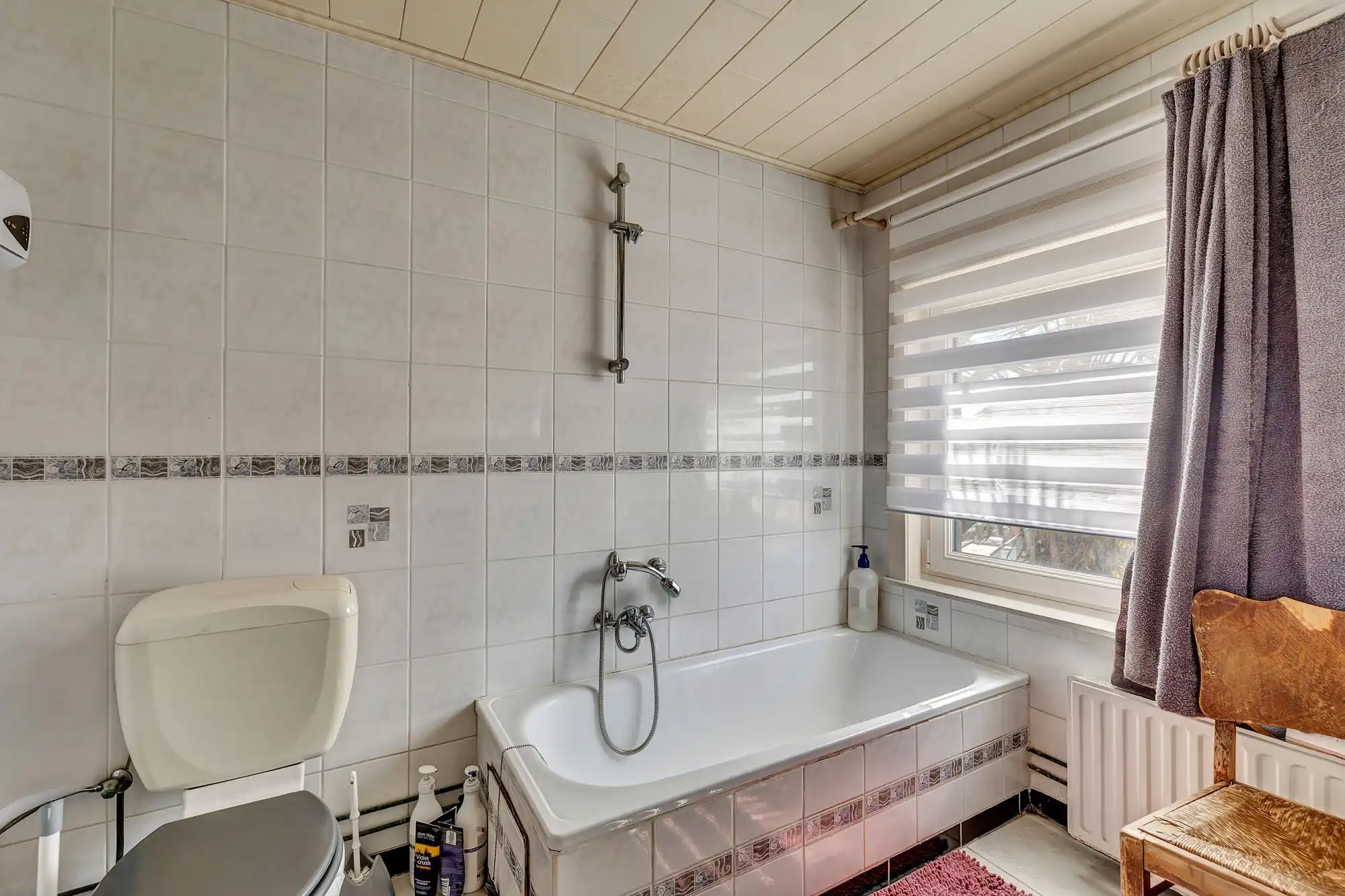 Ruime woning gelegen nabij centrum Geraardsbergen. foto 19