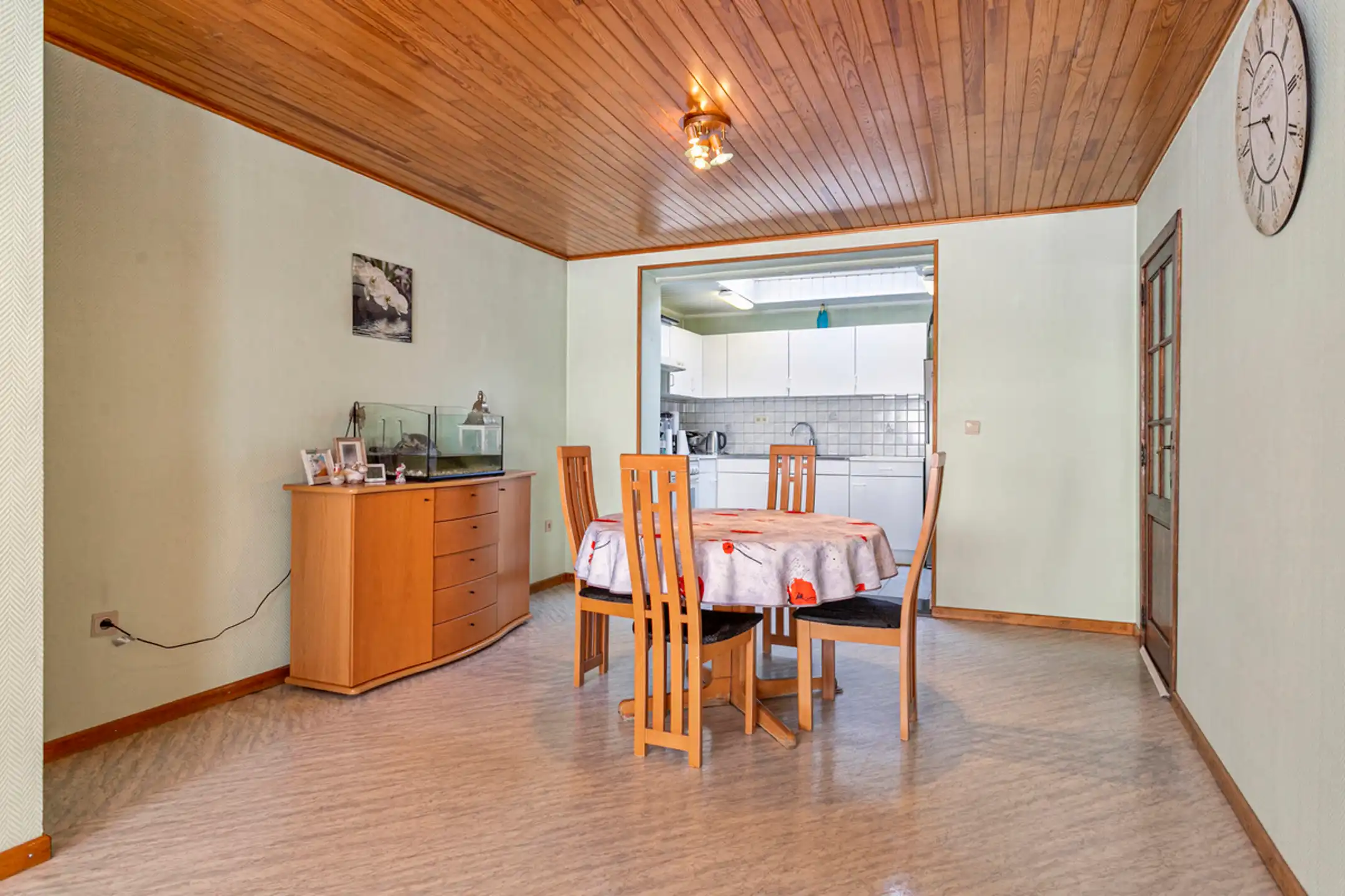 Eigendom met appartement én handelszaak met woonst & garage! foto 19