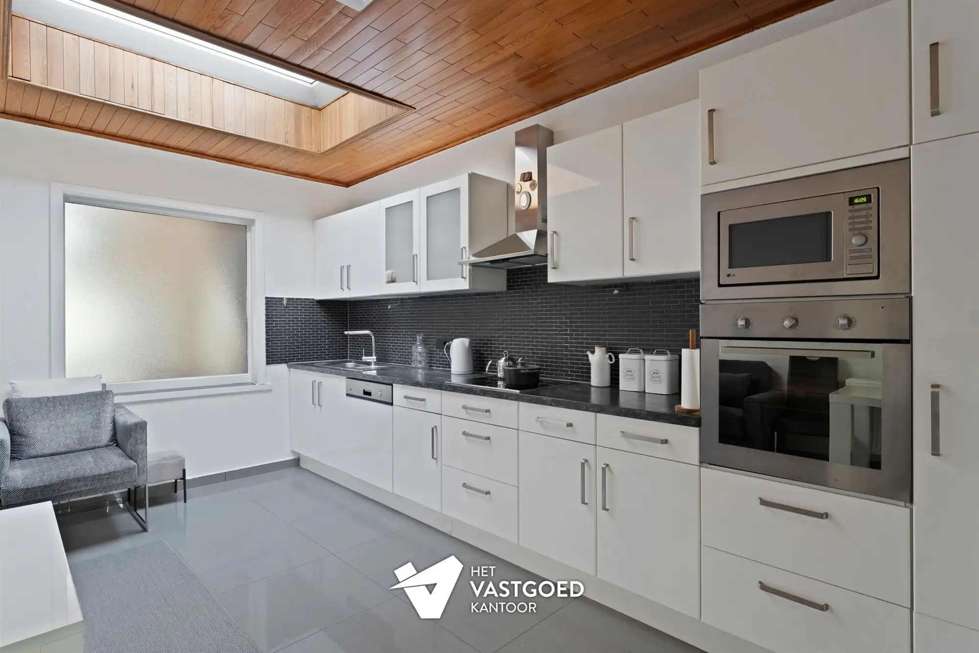 KNAP GERENOVEERDE WONING MET 3 SLAAPKAMERS foto 11