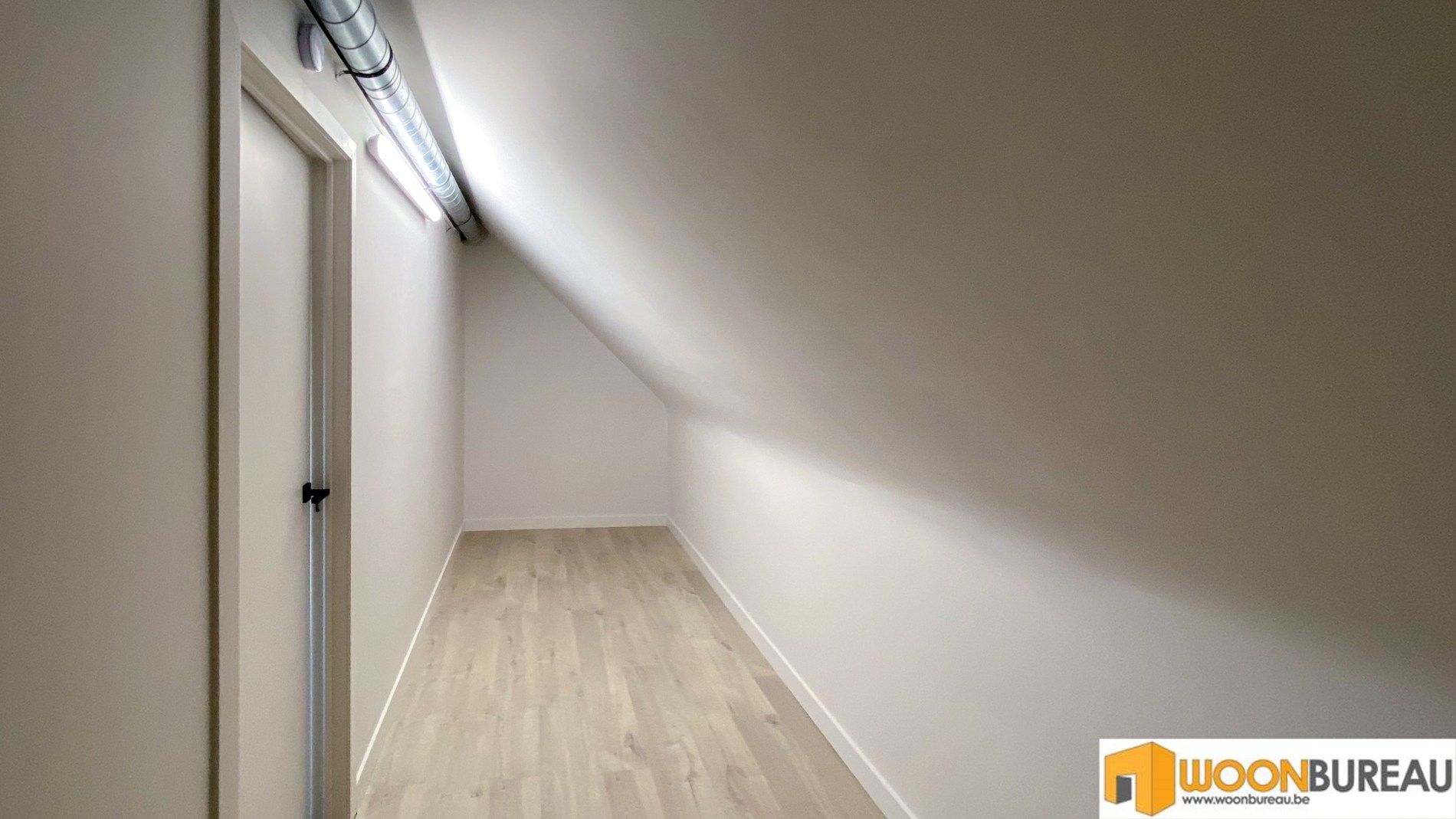 Rijwoning te Lokeren met tuin en garage foto 24