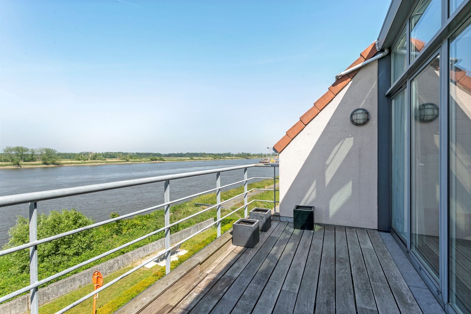 ()=>{if(producerUpdateValueVersion(node),producerAccessed(node),node.value===ERRORED)throw node.error;return node.value} Scheldeboord 35 - 2620 Hemiksem