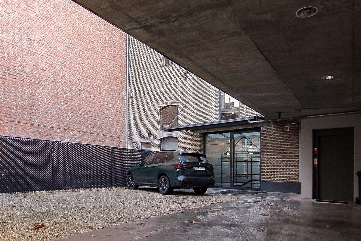 Indrukwekkend pand met 4 verdiepingen foto 3