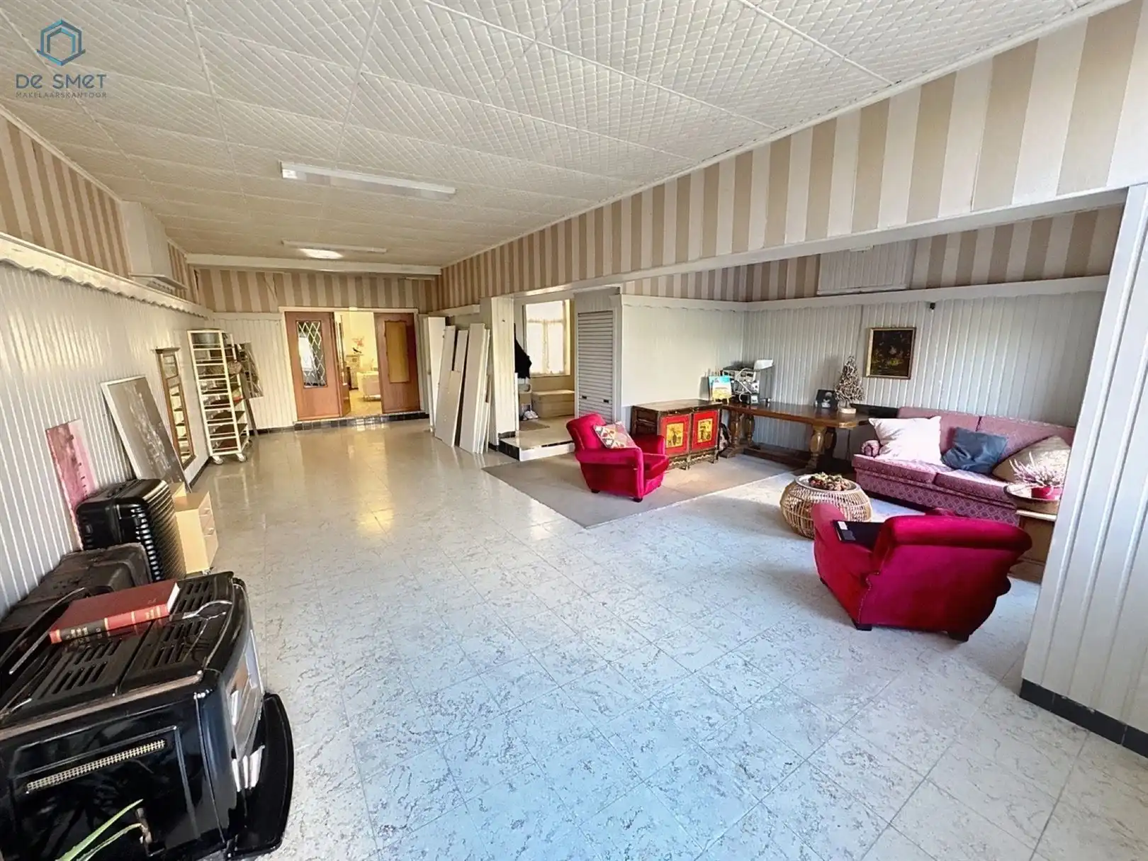 Ruime woning met veel potentieel! foto 2