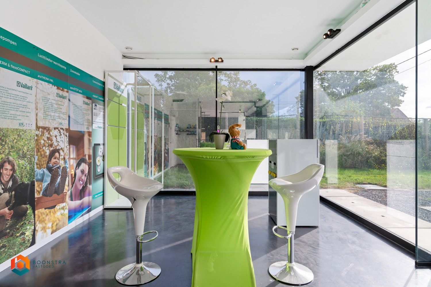 Exclusieve moderne villa met handelsruimte te Schriek foto 28