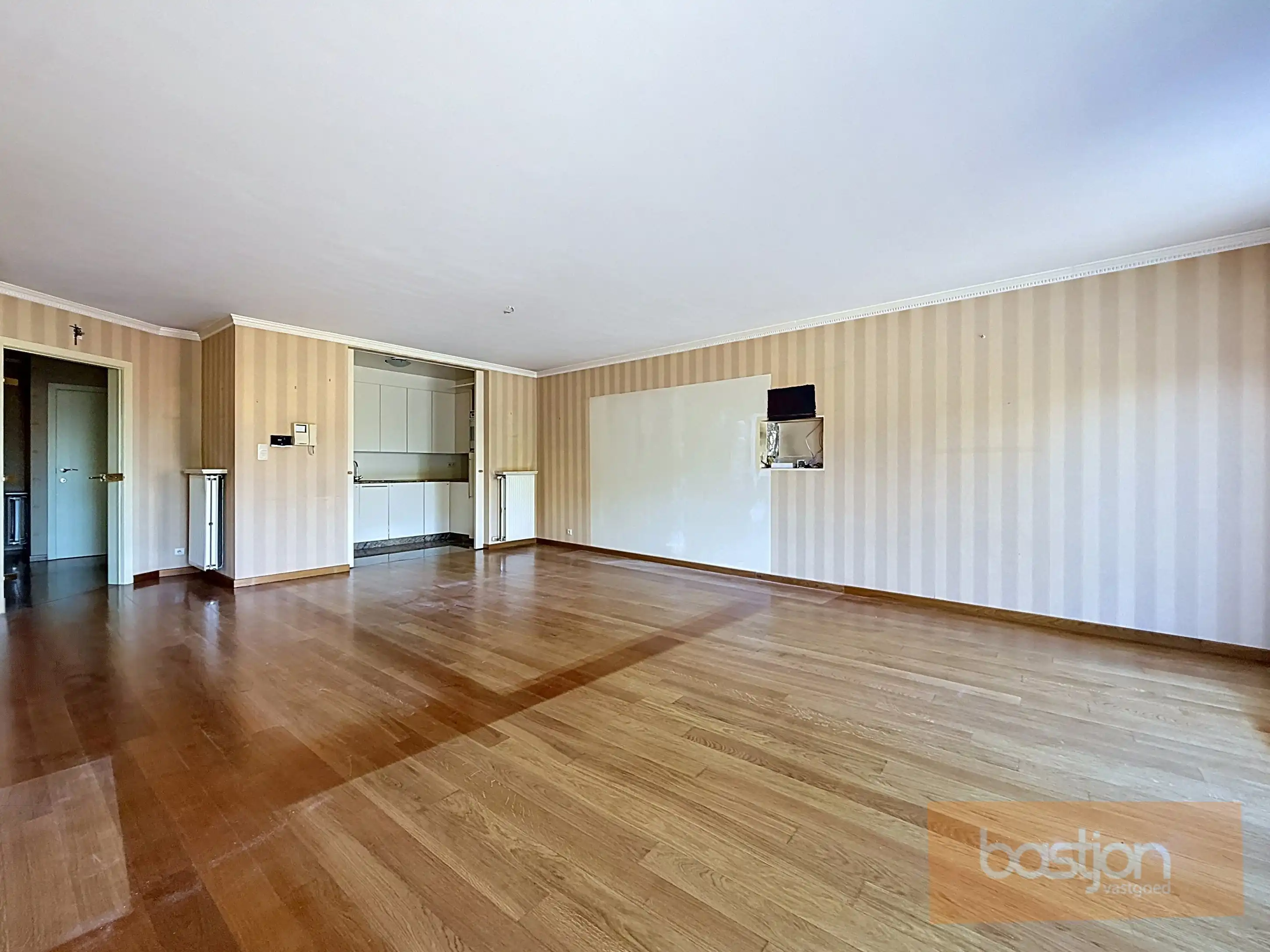 Appartement te huur met zicht op Markeplaats foto 2