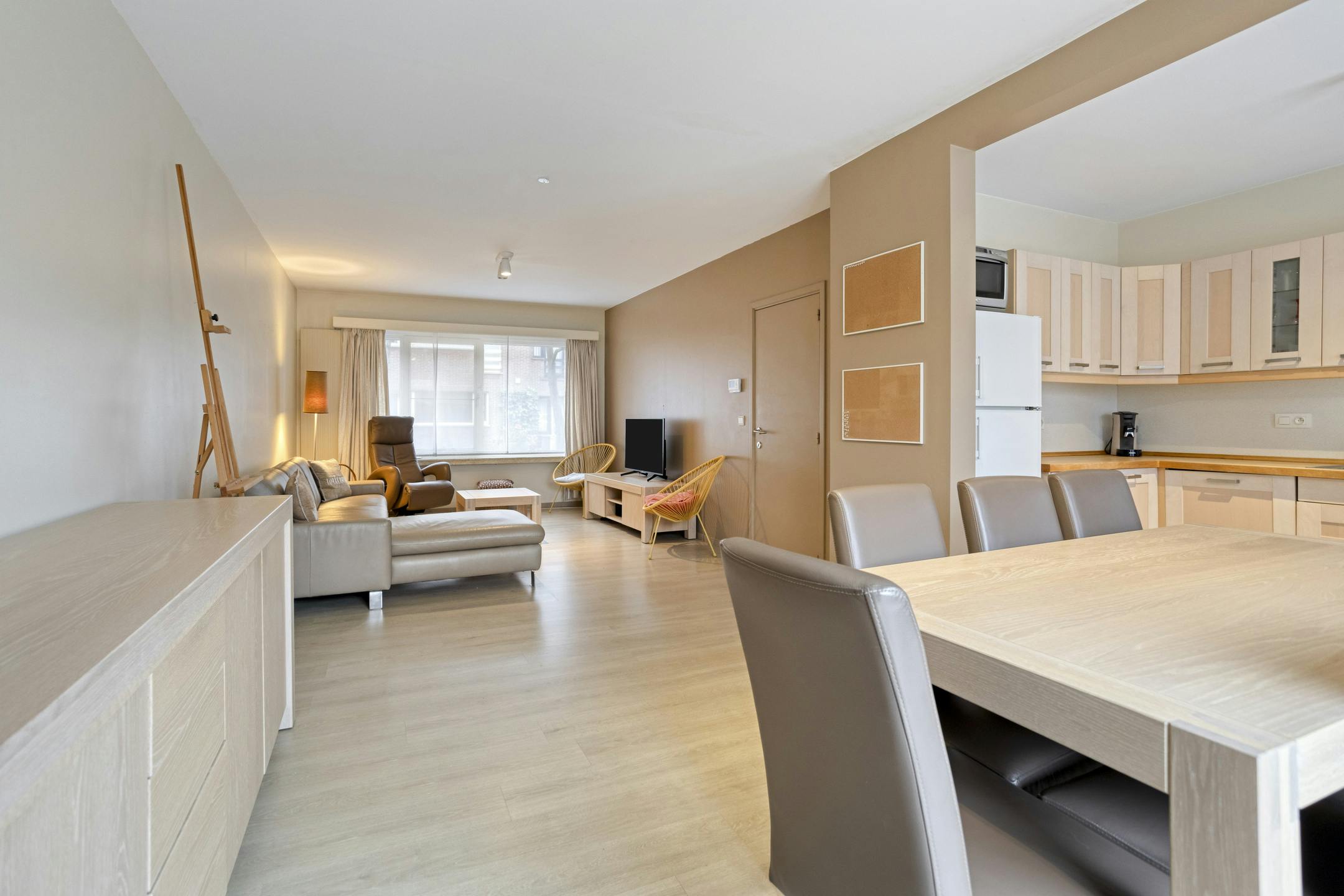 Gezellig huis te koop met garage in Merksem foto 7