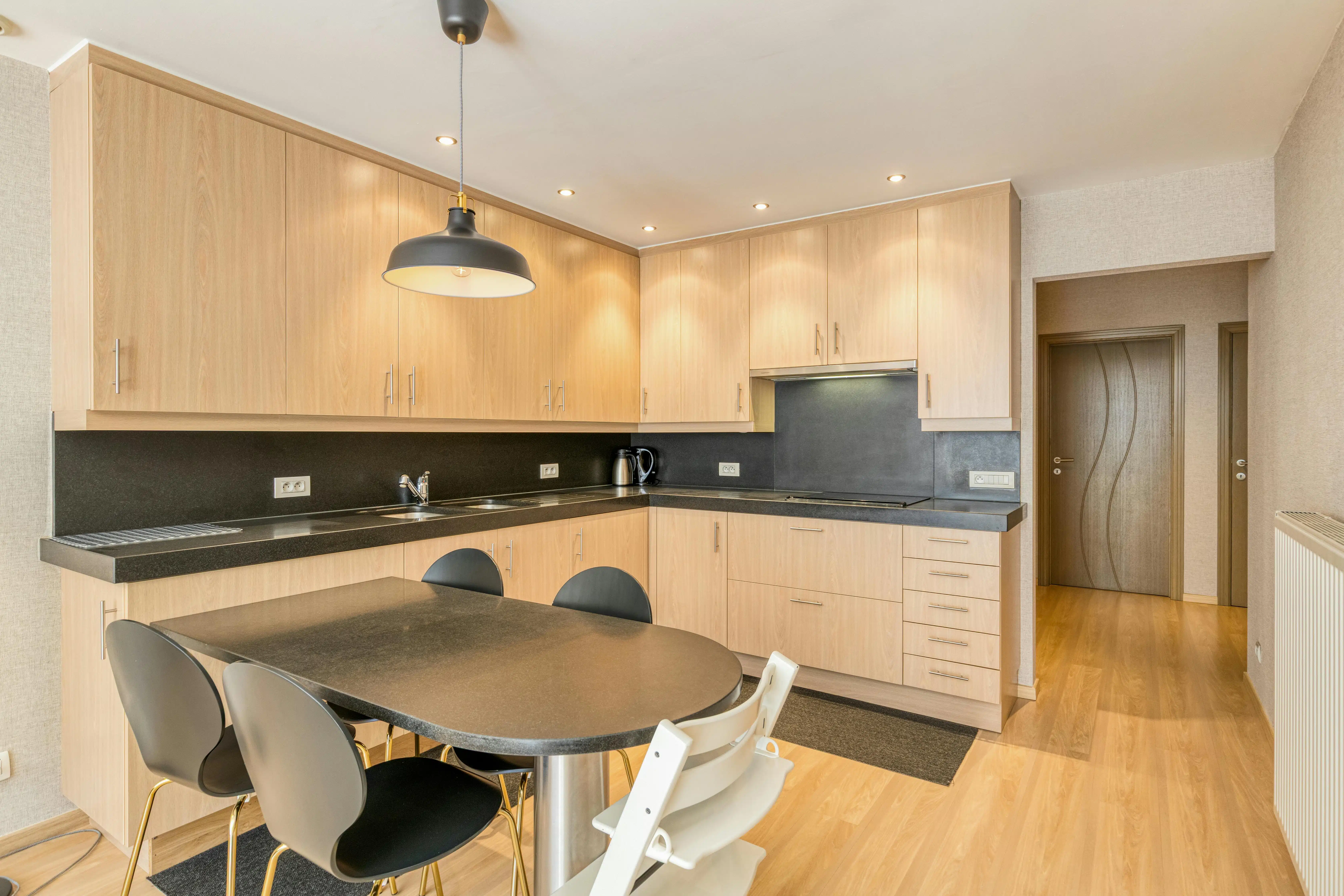 Appartement te koop in Blankenberge met 2 slaapkamers foto 4