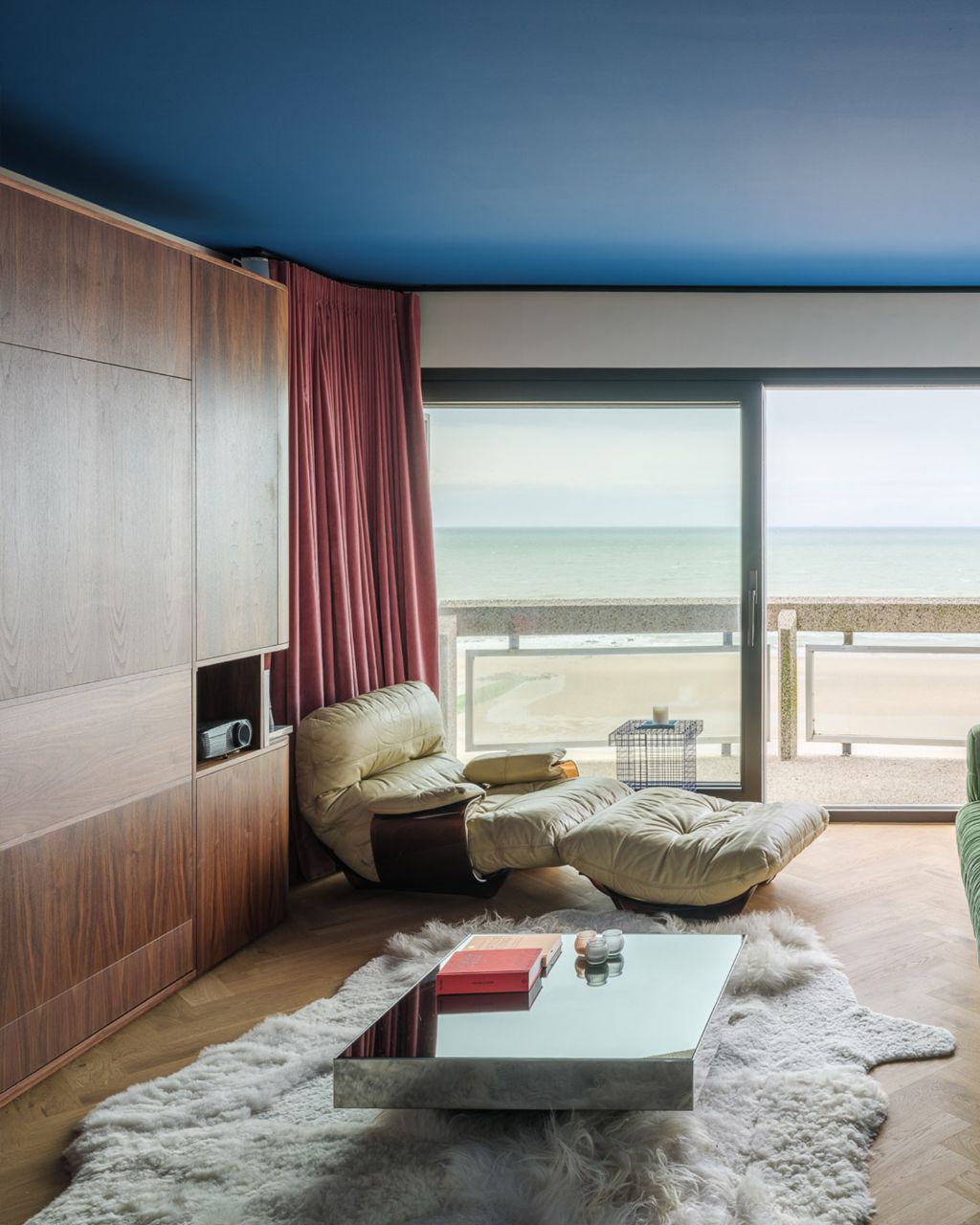 Oostende – Exclusieve, architecturale studio met frontaal zeezicht. foto 8