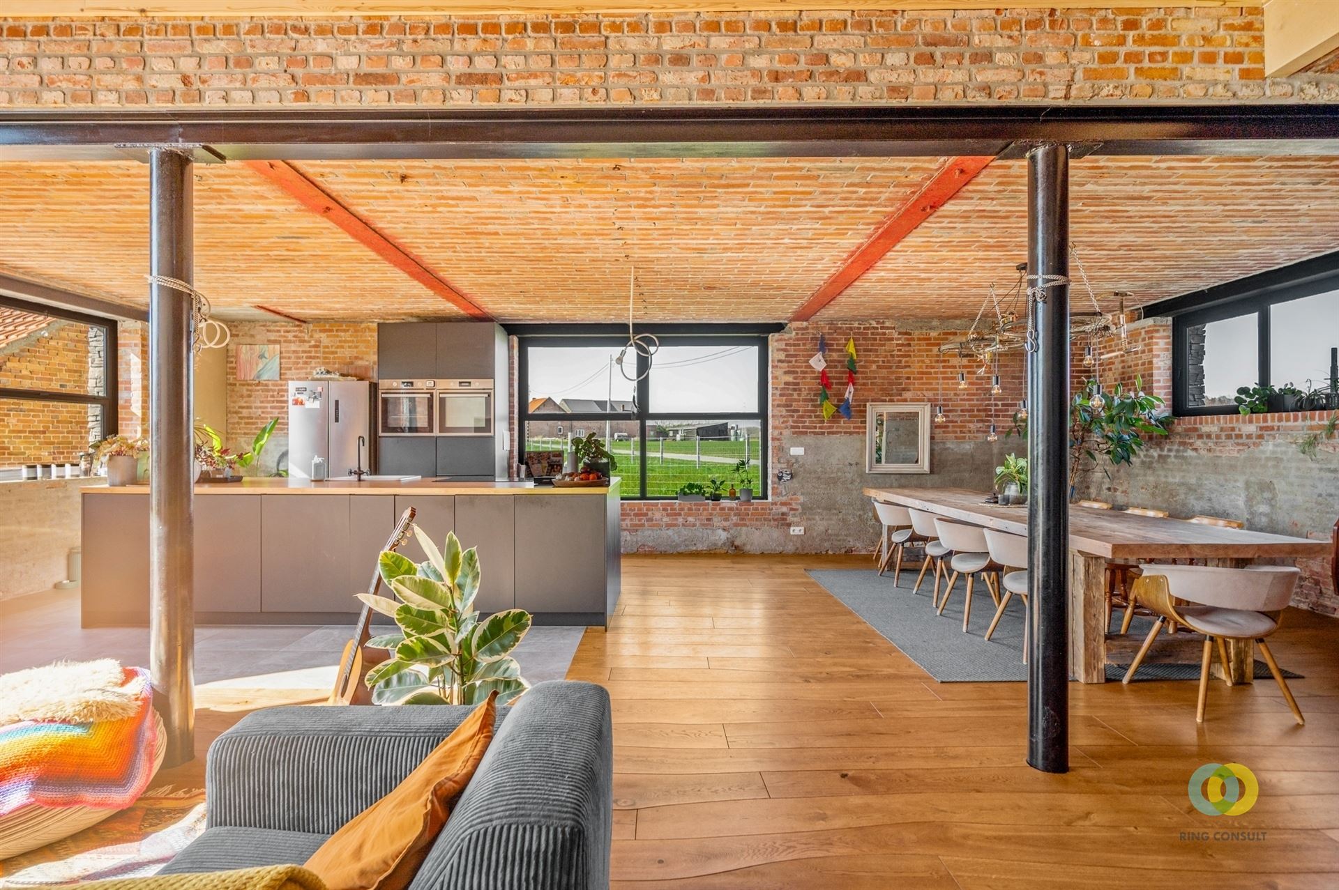 Smaakvolle totaalrenovatie met schuur foto 8