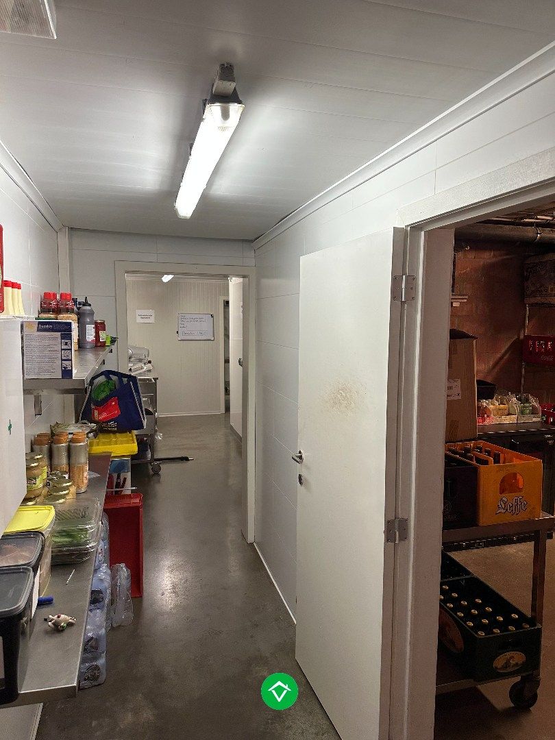 Combinatie wonen & werken: horecazaak met woonst in Eernegem foto 34