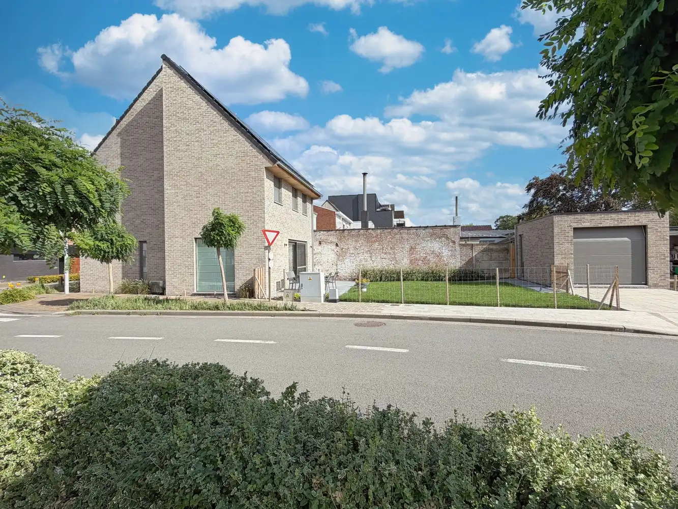 Unieke woning met high-end afwerking + garage én tuin! foto 15