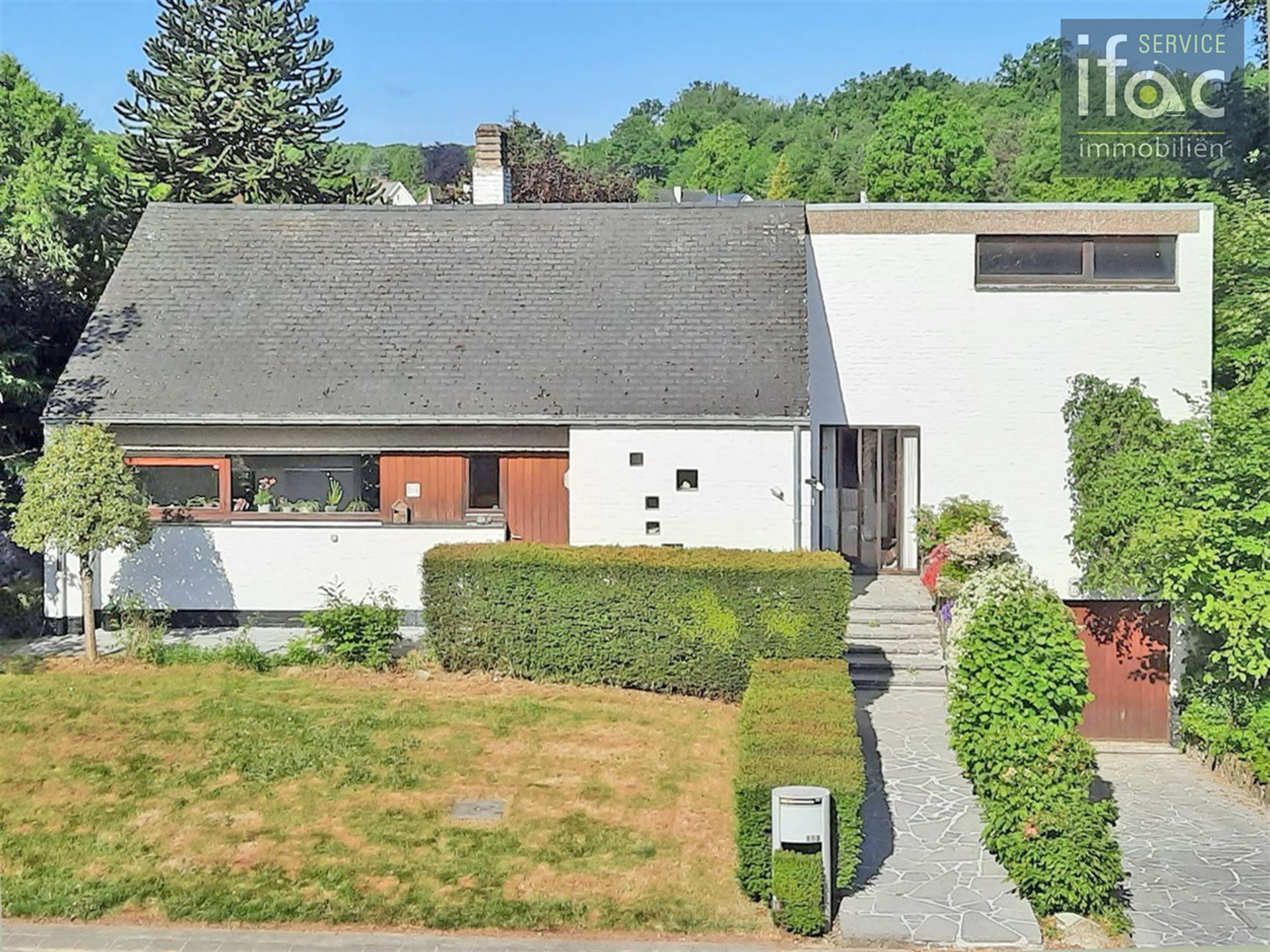 Zonovergoten te renoveren villa nabij Zoniënwoud foto 4