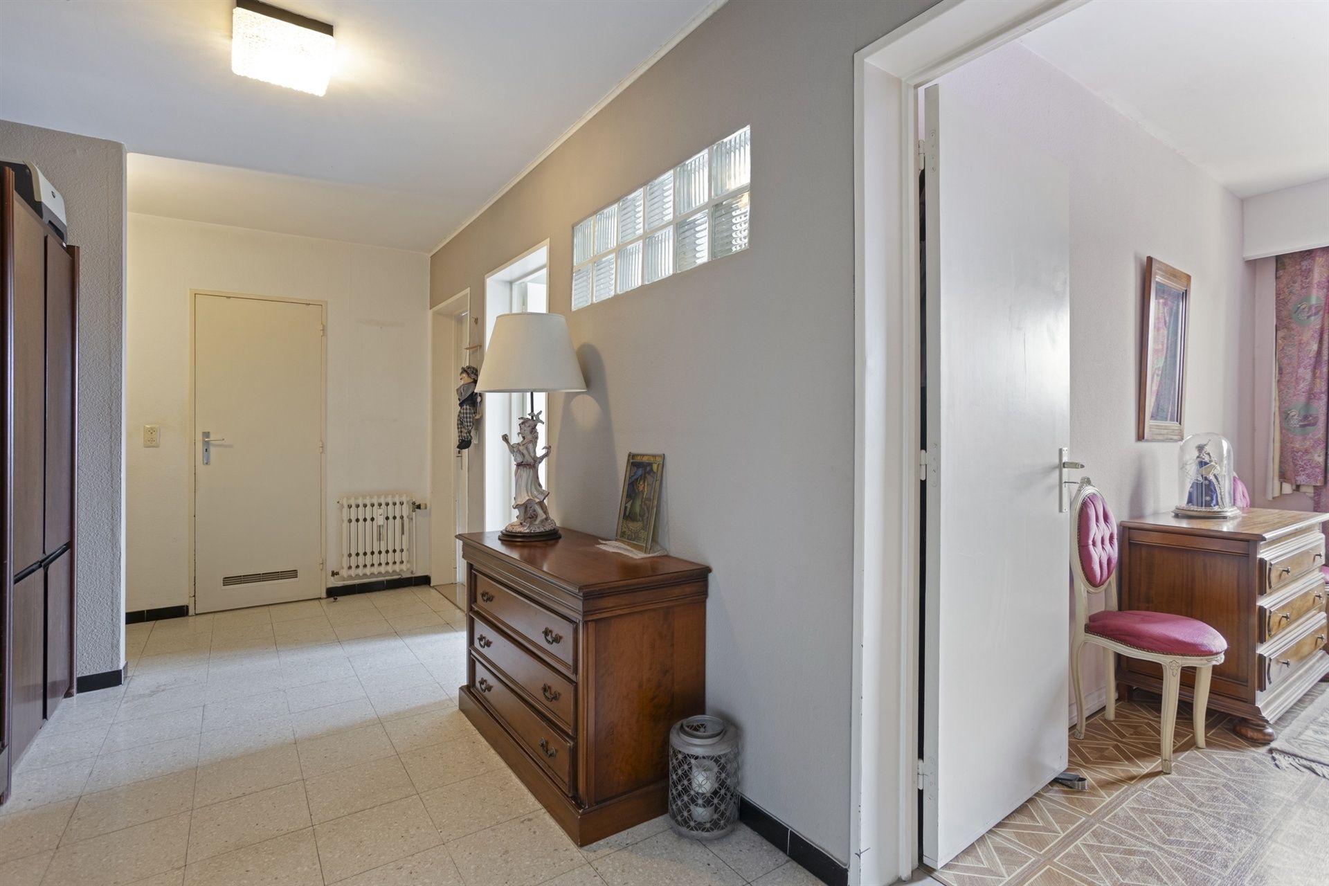 Zeer ruim, zonovergoten appartement met 3 slaapkamers! foto 12