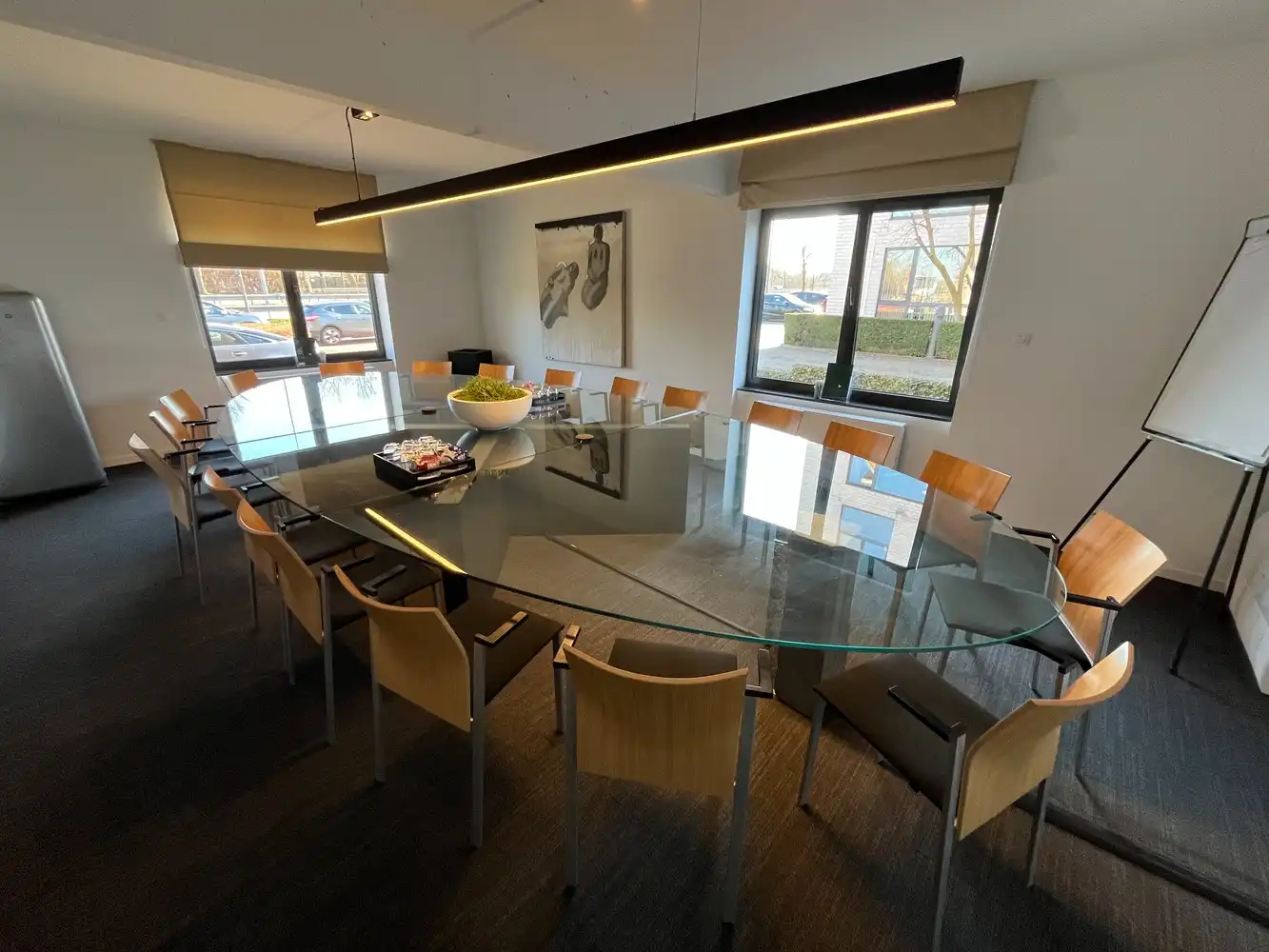 Kantoorgebouw met 54 parkeerplaatsen foto 10