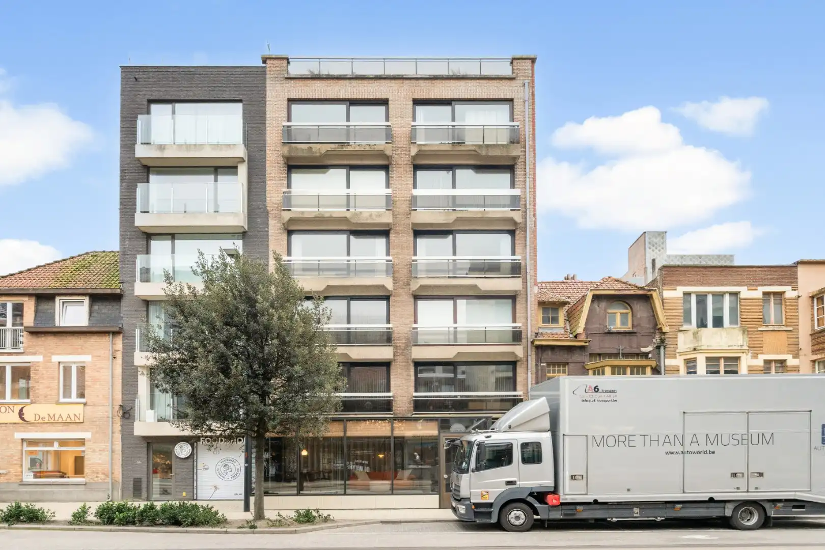 RUIM 3 SLAAPKAMERAPPARTEMENT TE KOOP  IN HET CENTRUM VAN OOSTDUINKERKE BAD foto 24