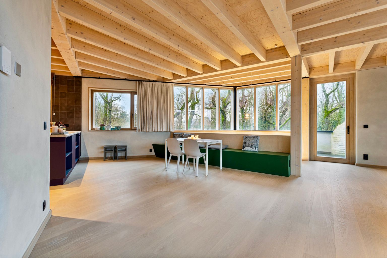 PRACHTIGE ARCHITECTEN DUPLEX WOONST onder registratie  foto {{pictureIndex}}