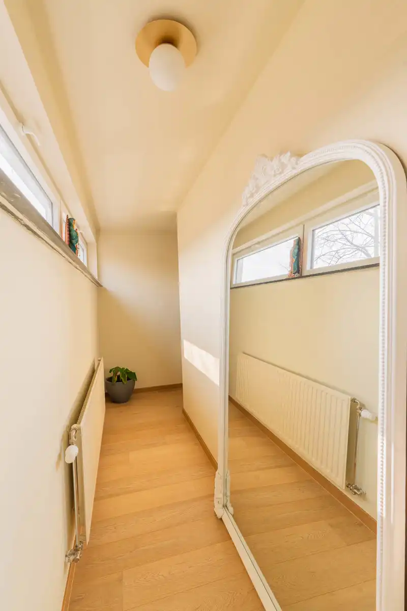 Ruime, energiezuinige woonst met terras, tuin en garage foto 7