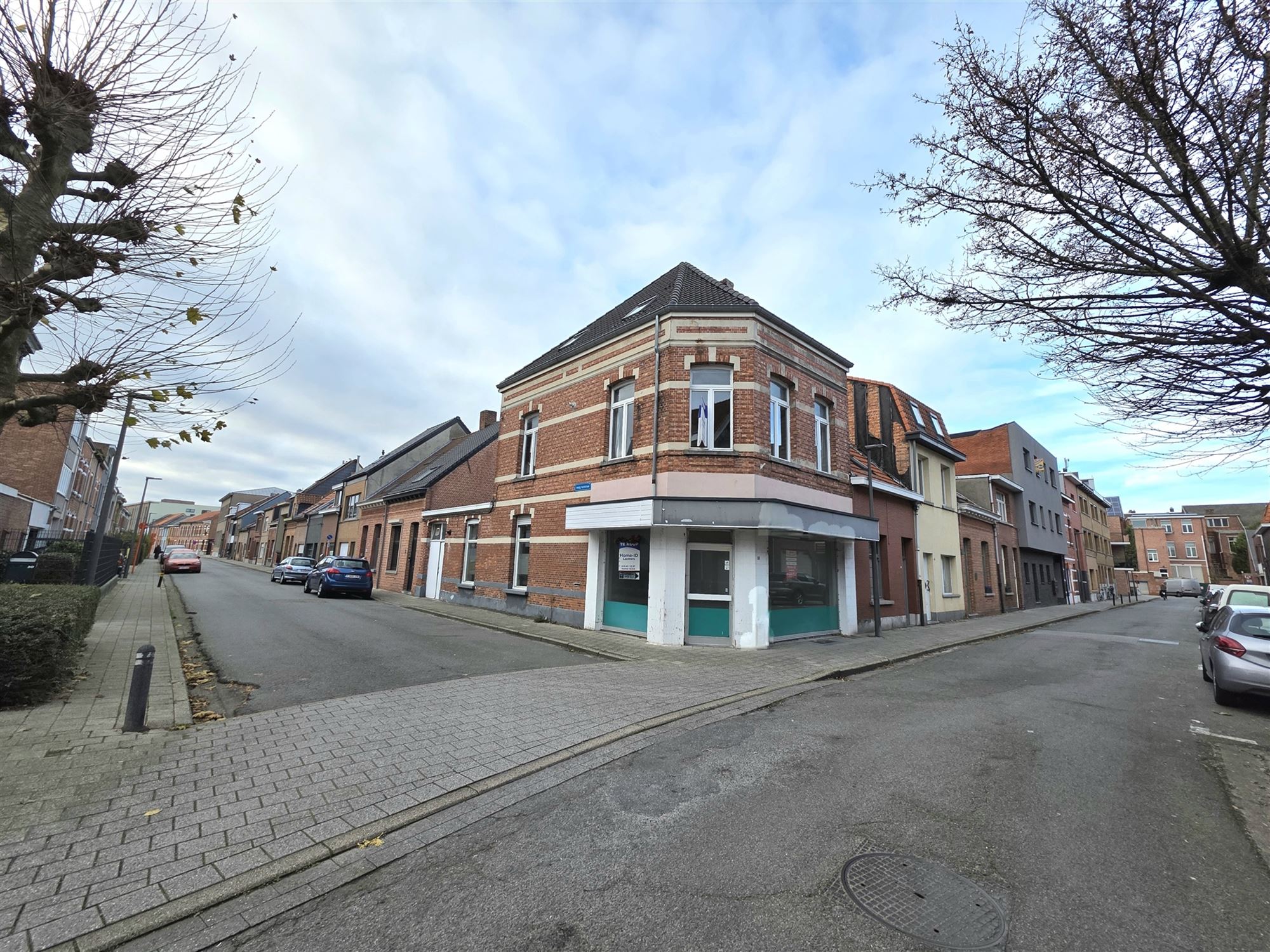 Commercieel pand vlakbij Zeshoek en Station foto 29