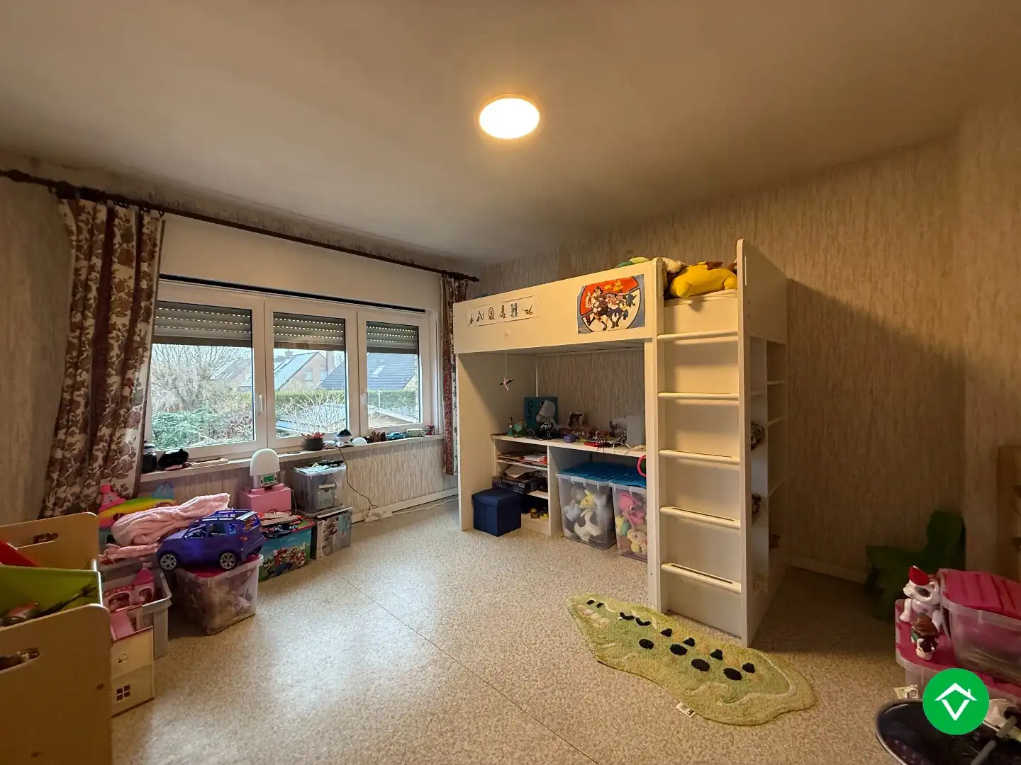 Ruime, stevige woning met 3 slaapkamers, garage en tuin te Izegem foto 13