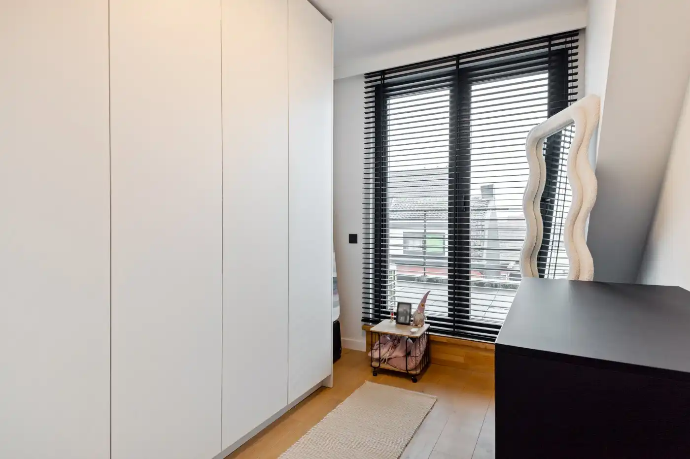 Stijlvol app. op 2e verd. met 2 slpk., groot terras en autostaanplaats foto 18